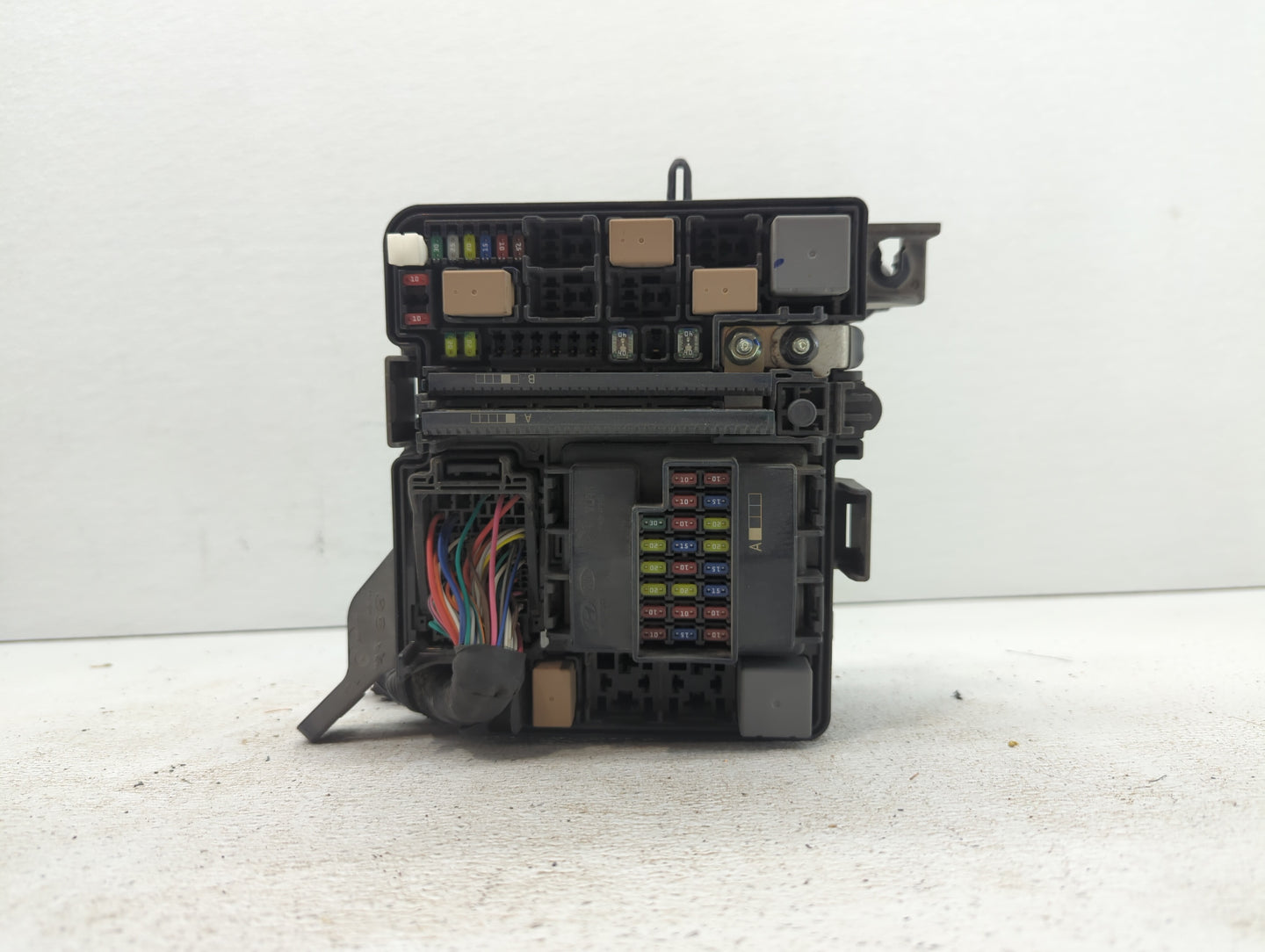 2015 Hyundai Sonata Fusebox Fuse Box Panel Relay Module P/N:91200C2040 6423-0102-7-000 Fits OEM Used Auto Parts - Oemusedaut