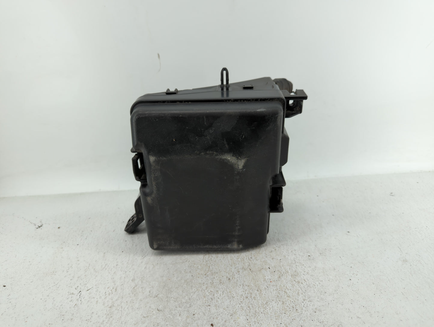 2016-2017 Hyundai Sonata Fusebox Fuse Box Panel Relay Module P/N:91271C2050LB 6423-0102-7, 91277C2570LC Fits Fits 2016 2017 