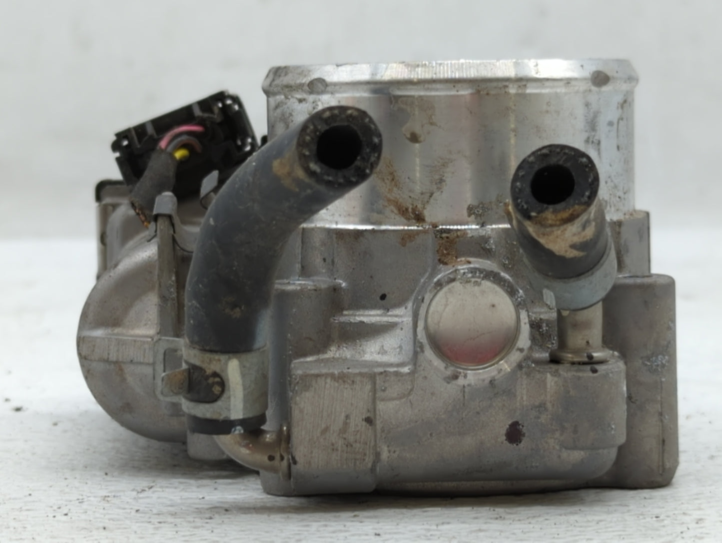 2015-2019 Hyundai Sonata Throttle Body P/N:35100-2G600 Fits Fits 2015 2016 2017 2018 2019 2020 2021 OEM Used Auto Parts - Oe