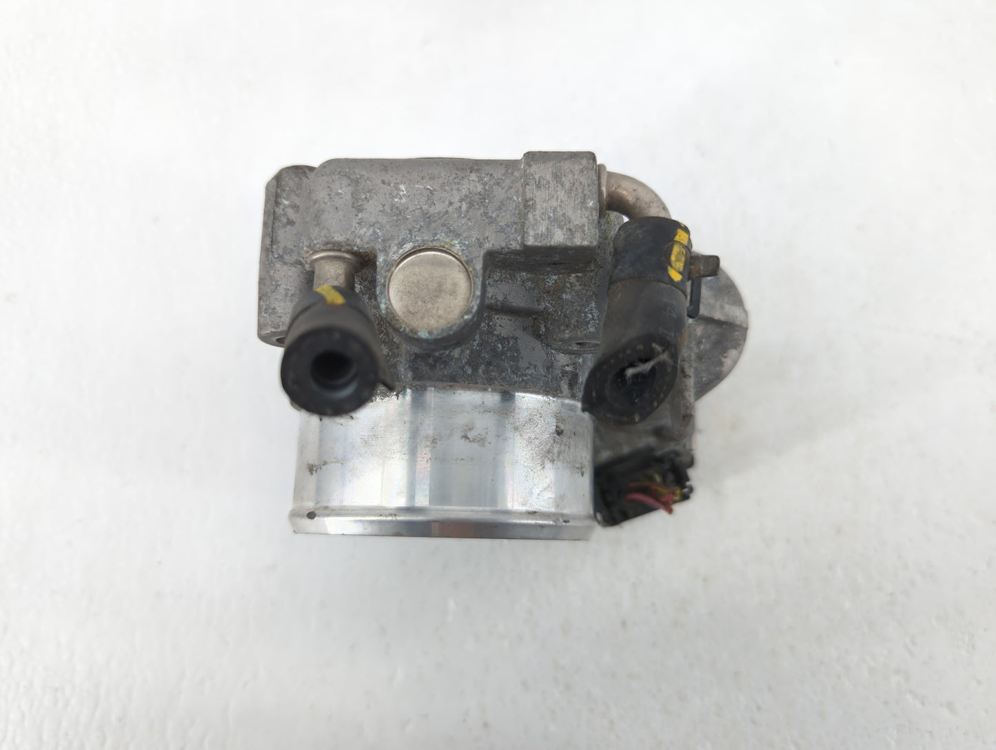 2015-2019 Hyundai Sonata Throttle Body P/N:35100-2G600 Fits Fits 2015 2016 2017 2018 2019 2020 2021 OEM Used Auto Parts - Oe