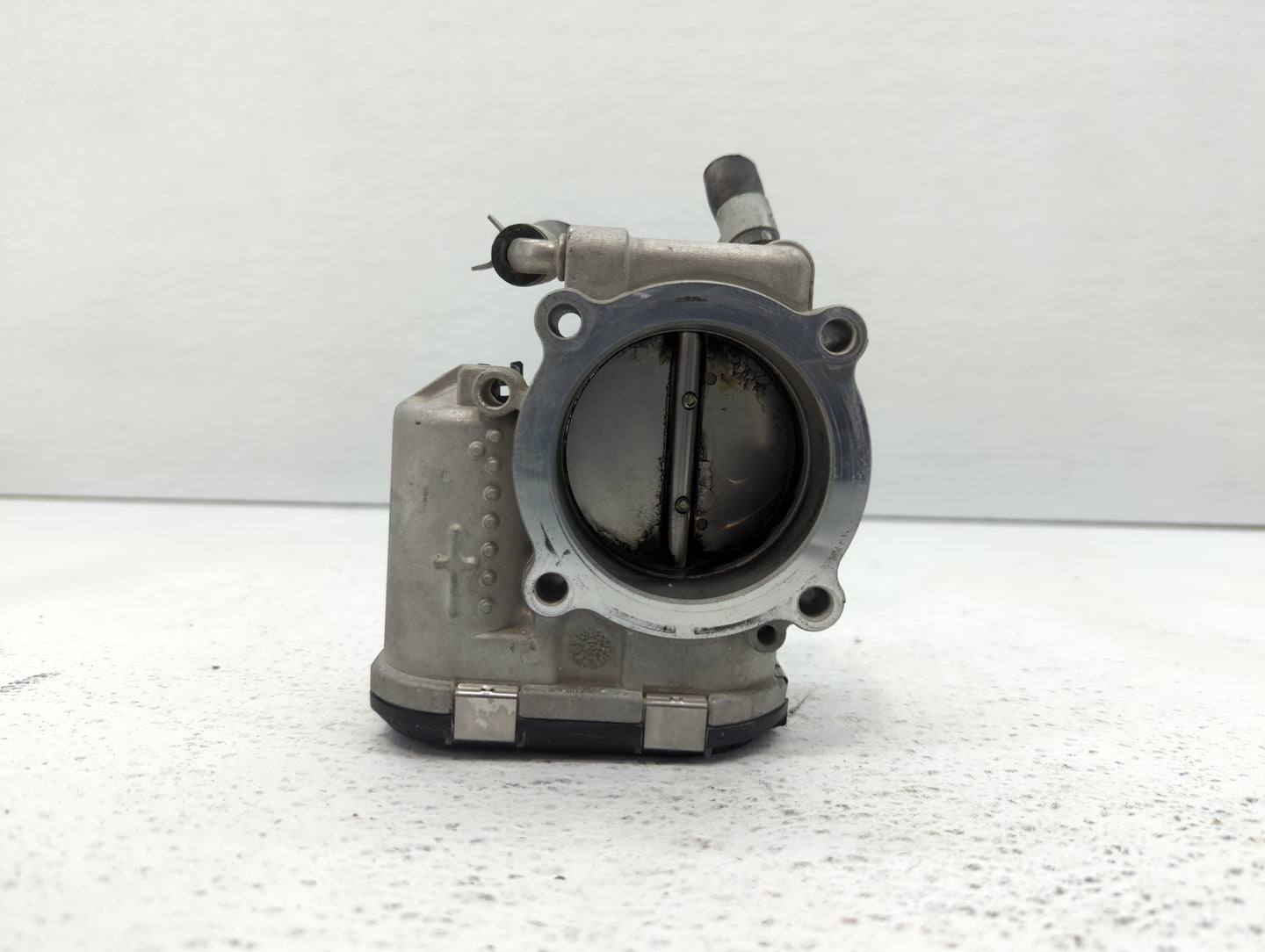 2015-2019 Hyundai Sonata Throttle Body P/N:35100-2G600 Fits Fits 2015 2016 2017 2018 2019 2020 2021 OEM Used Auto Parts - Oe