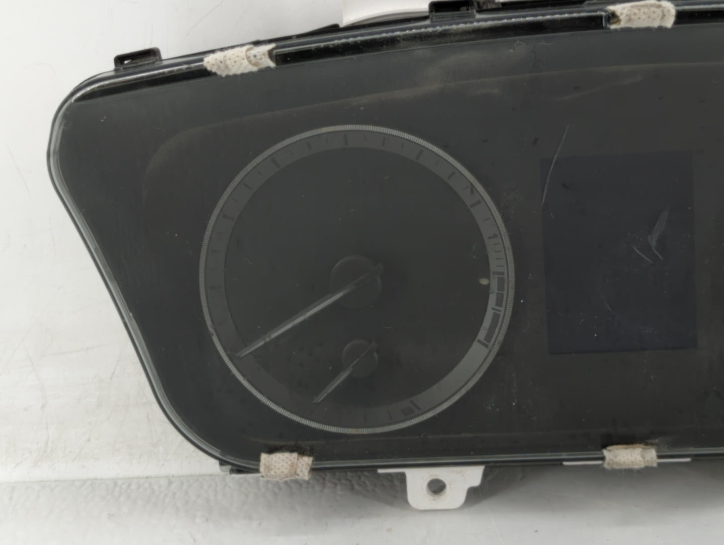 2015 Hyundai Sonata Instrument Cluster Speedometer Gauges P/N:94011-C2000 94001-C2000 Fits OEM Used Auto Parts - Oemusedauto
