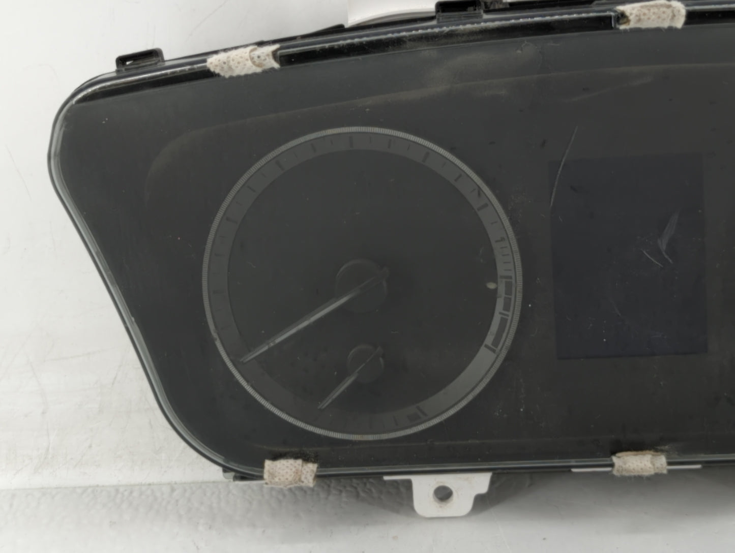 2015 Hyundai Sonata Instrument Cluster Speedometer Gauges P/N:94011-C2000 94001-C2000 Fits OEM Used Auto Parts - Oemusedauto