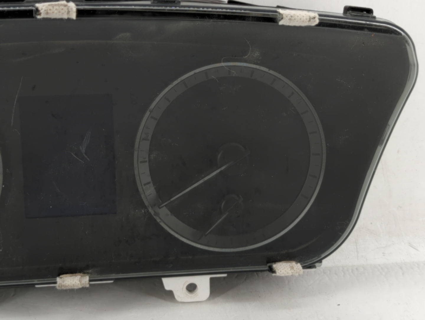 2015 Hyundai Sonata Instrument Cluster Speedometer Gauges P/N:94011-C2000 94001-C2000 Fits OEM Used Auto Parts - Oemusedauto