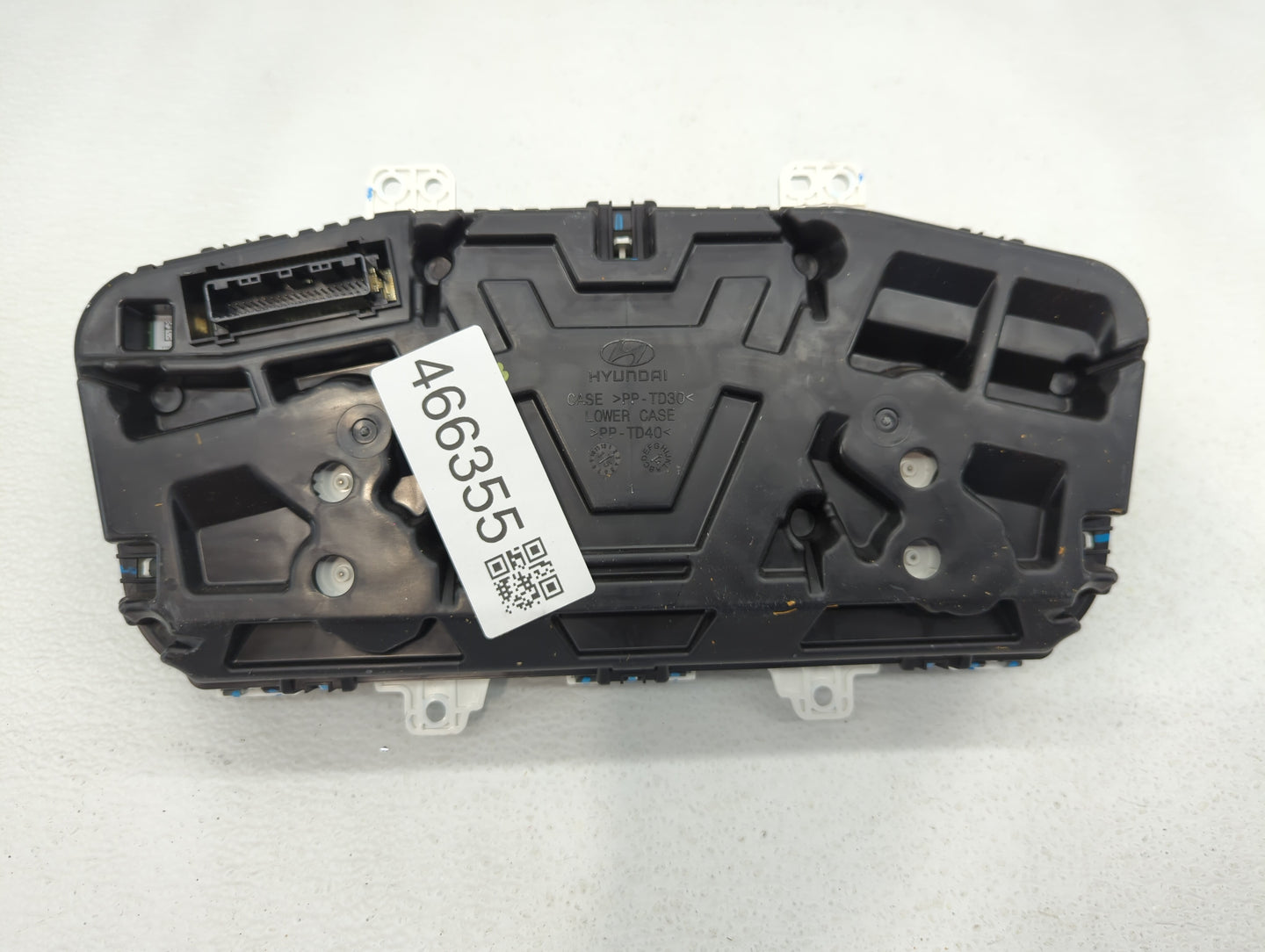 2015 Hyundai Sonata Instrument Cluster Speedometer Gauges P/N:94011-C2000 94001-C2000 Fits OEM Used Auto Parts - Oemusedauto