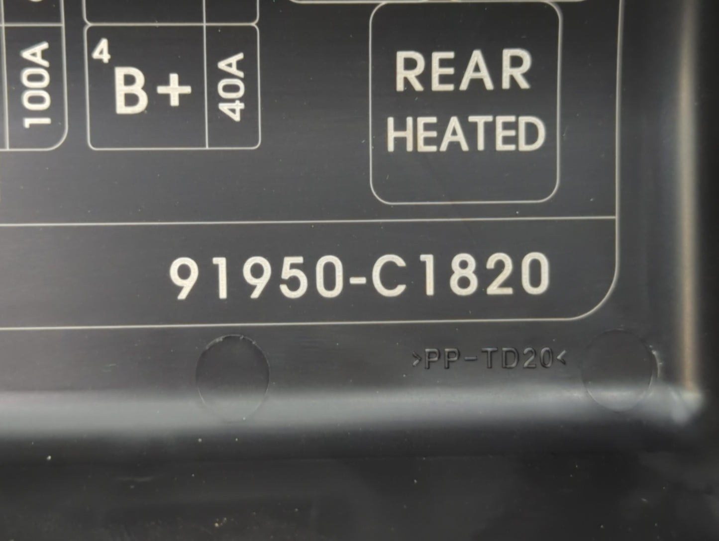 2015 Hyundai Sonata Fusebox Fuse Box Panel Relay Module P/N:91950-C1820 Fits OEM Used Auto Parts - Oemusedautoparts1.com