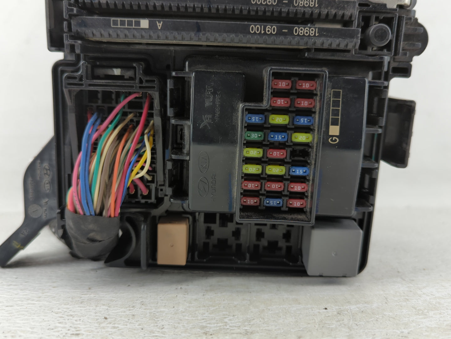 2015 Hyundai Sonata Fusebox Fuse Box Panel Relay Module P/N:91951-C2850 91200C2010LA, 6423-0102-7-000 Fits OEM Used Auto Par