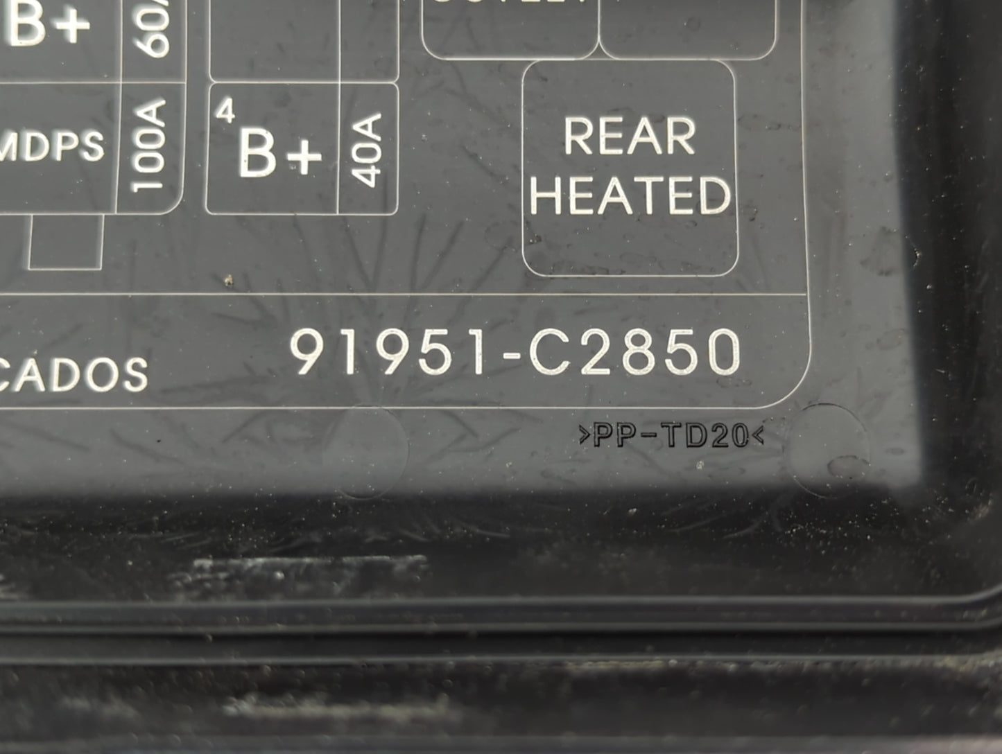 2015 Hyundai Sonata Fusebox Fuse Box Panel Relay Module P/N:91951-C2850 91200C2010LA, 6423-0102-7-000 Fits OEM Used Auto Par