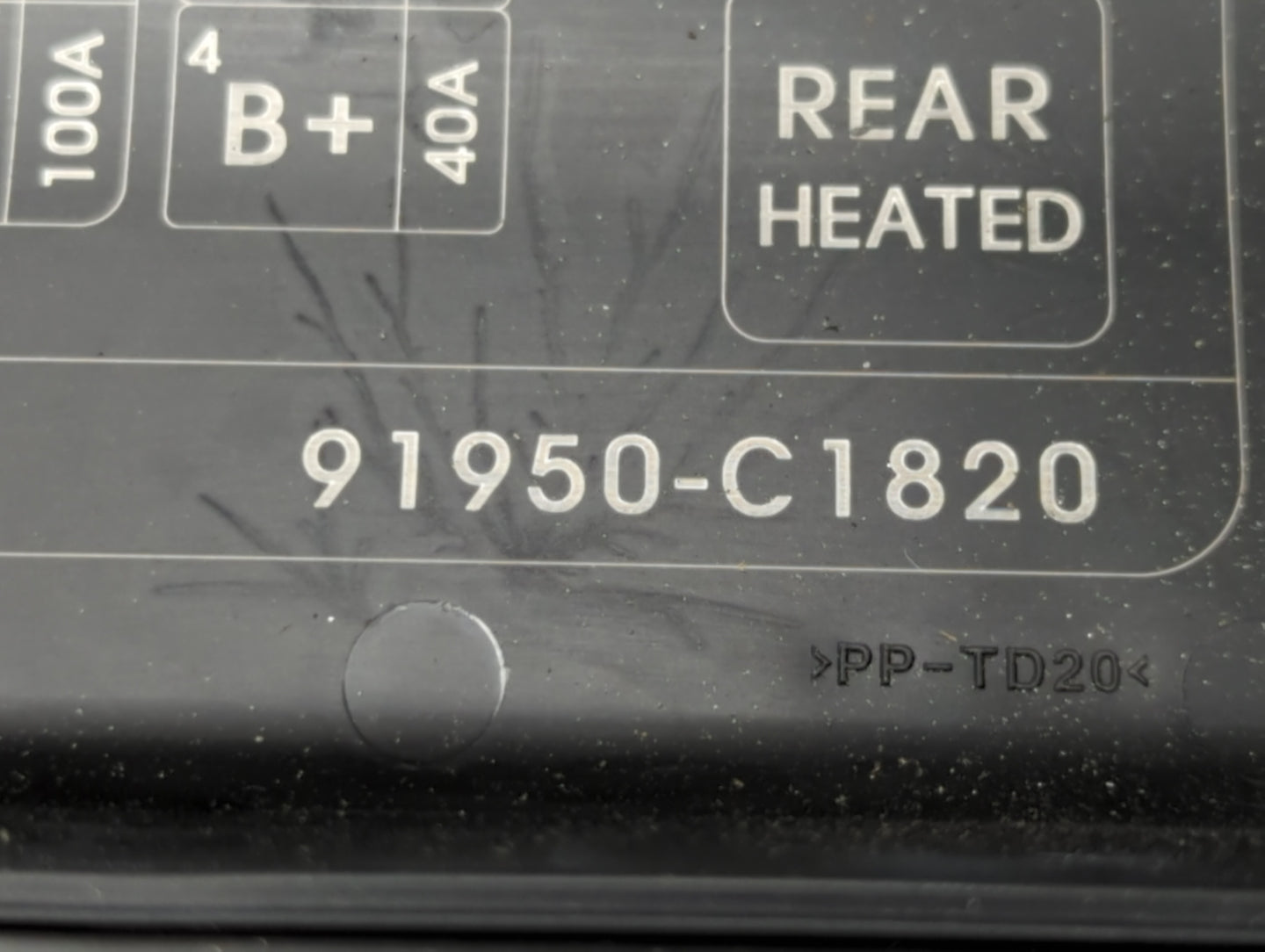 2016-2017 Hyundai Sonata Fusebox Fuse Box Panel Relay Module P/N:91200C2010LA 91950-C1820, 91271C2050LB Fits Fits 2016 2017 