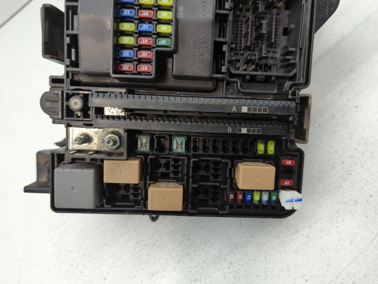 2016-2017 Hyundai Sonata Fusebox Fuse Box Panel Relay Module P/N:91200C2010LA 91950-C1820, 91271C2050LB Fits Fits 2016 2017 