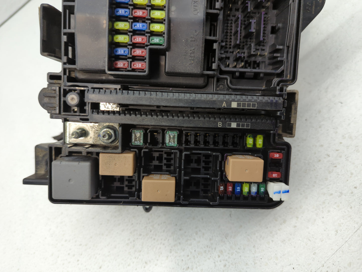 2016-2017 Hyundai Sonata Fusebox Fuse Box Panel Relay Module P/N:91200C2010LA 91950-C1820, 91271C2050LB Fits Fits 2016 2017 