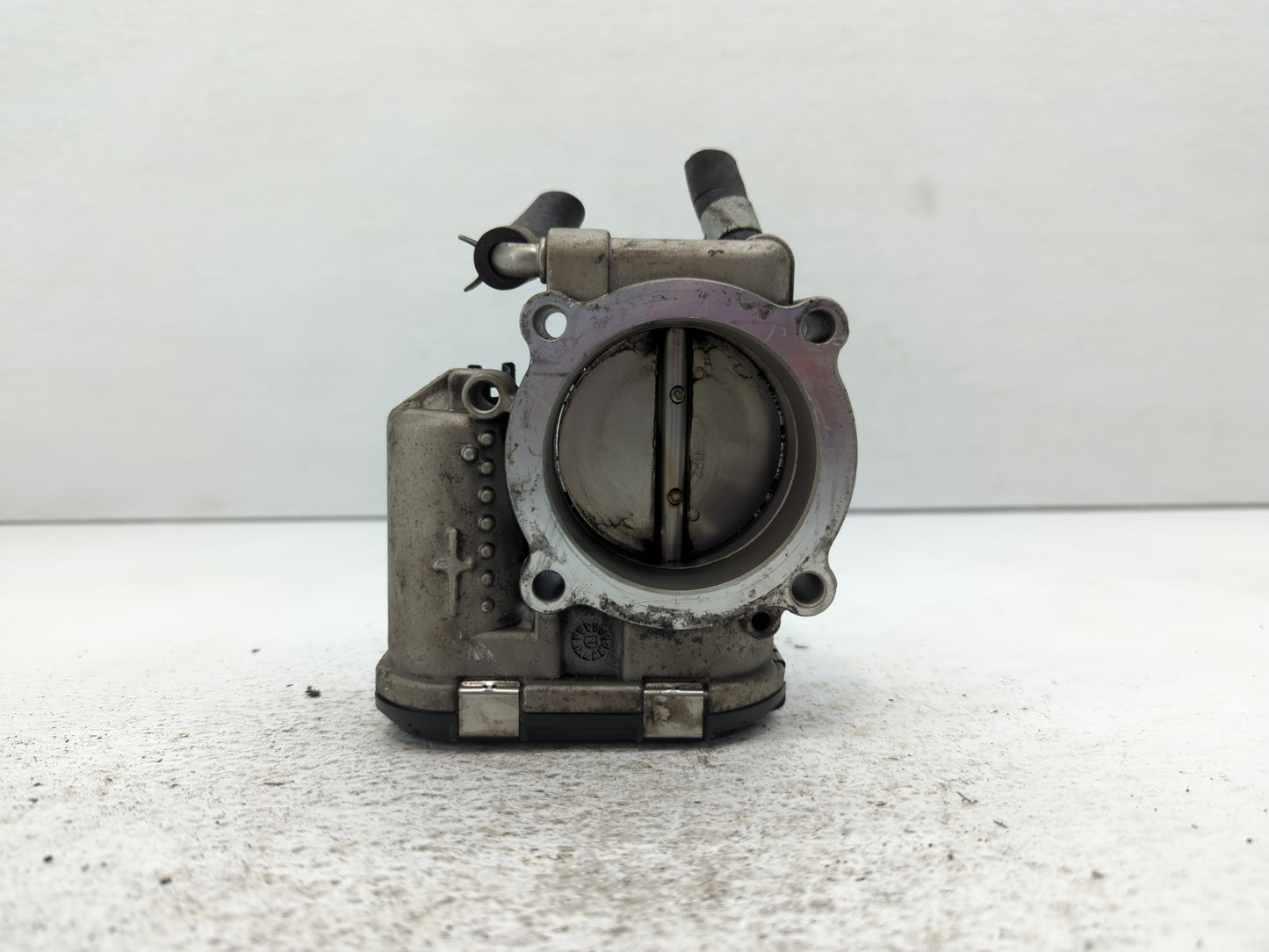 2015-2019 Hyundai Sonata Throttle Body P/N:35100-2G600 Fits Fits 2015 2016 2017 2018 2019 2020 2021 OEM Used Auto Parts - Oe