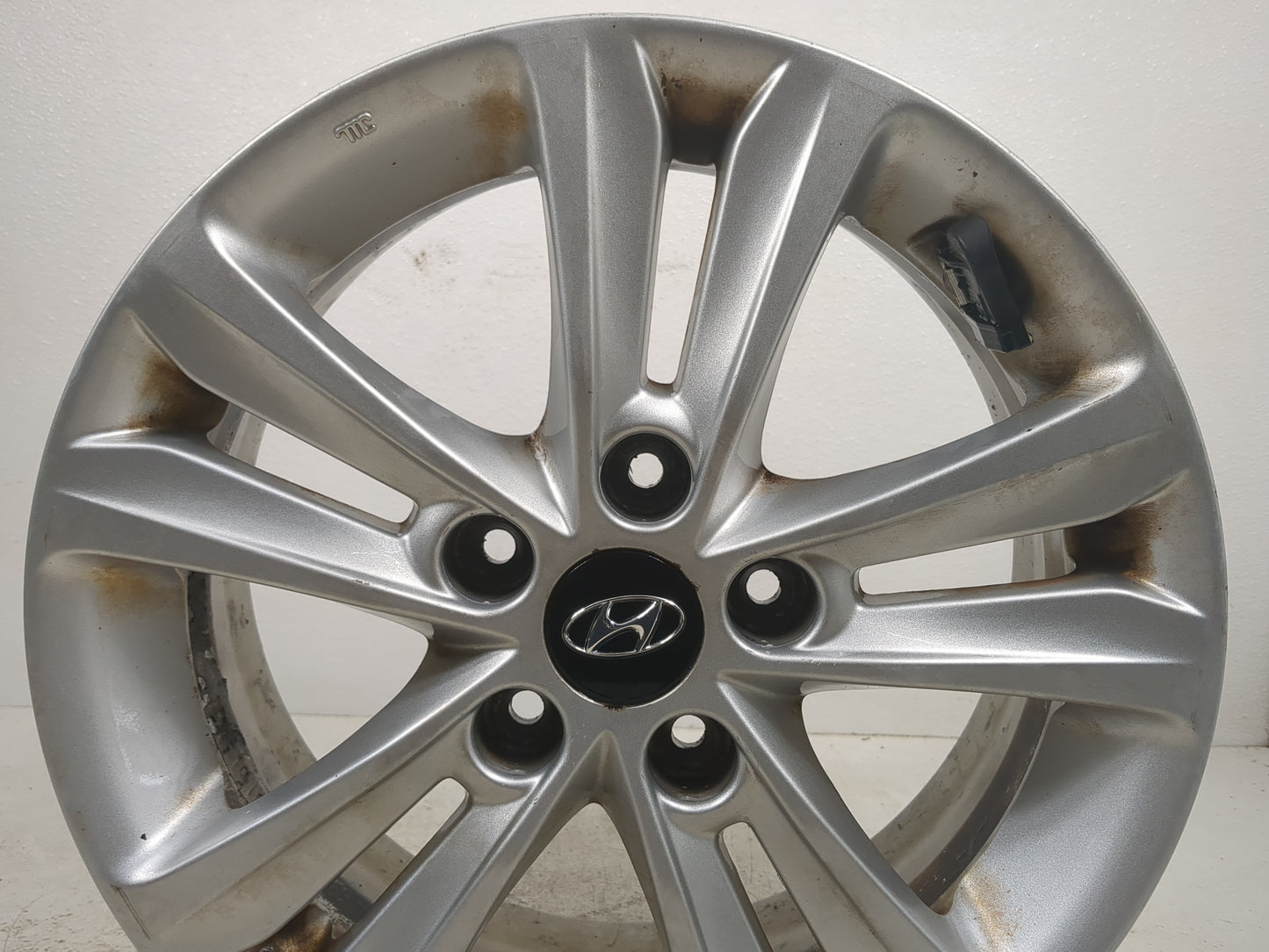 2015 Hyundai Sonata Hubcap Wheel Cover Silver - Oemusedautoparts1.com