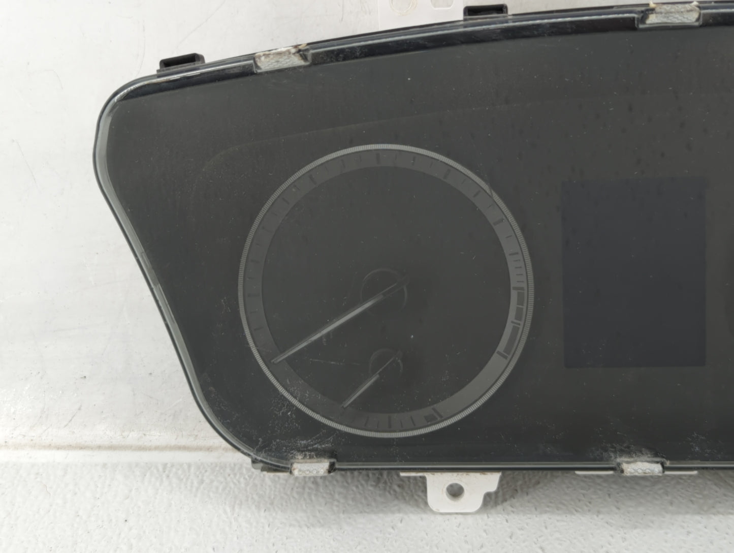 2015 Hyundai Sonata Instrument Cluster Speedometer Gauges P/N:94011-C2000 94001-C2000 Fits OEM Used Auto Parts - Oemusedauto