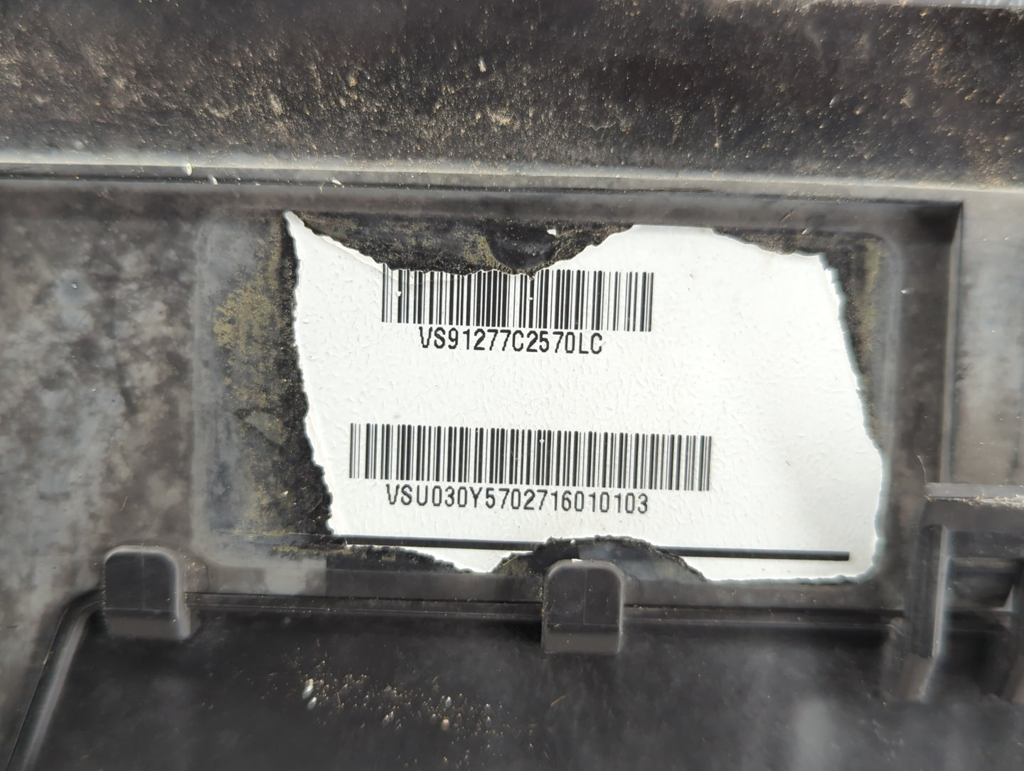 2015 Hyundai Sonata Fusebox Fuse Box Panel Relay Module P/N:91277-C2570 91200-C2010, 91950-C1820 Fits OEM Used Auto Parts - 