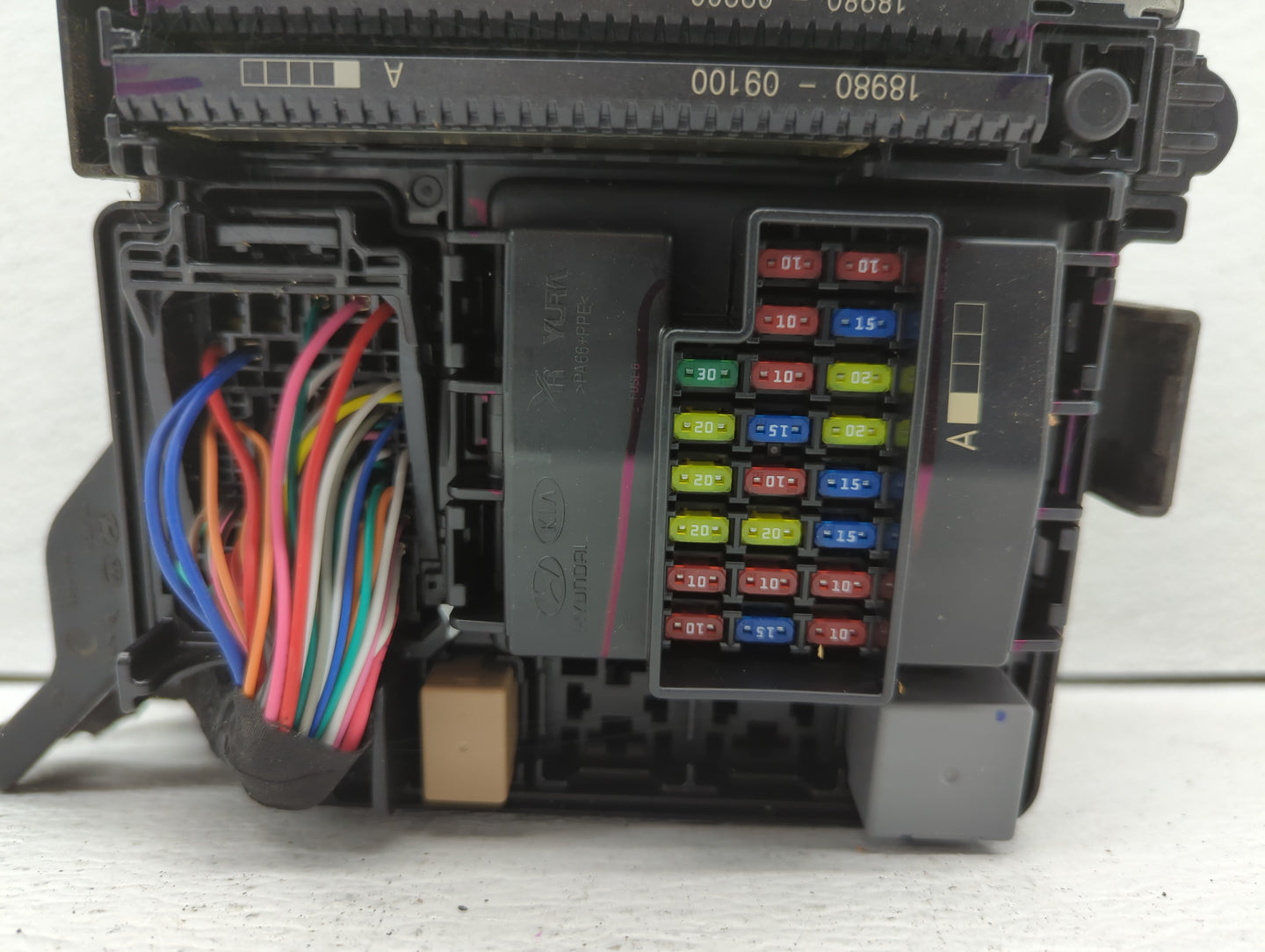 2015 Hyundai Sonata Fusebox Fuse Box Panel Relay Module P/N:91200-C2010 91950-C1820 Fits OEM Used Auto Parts - Oemusedautopa