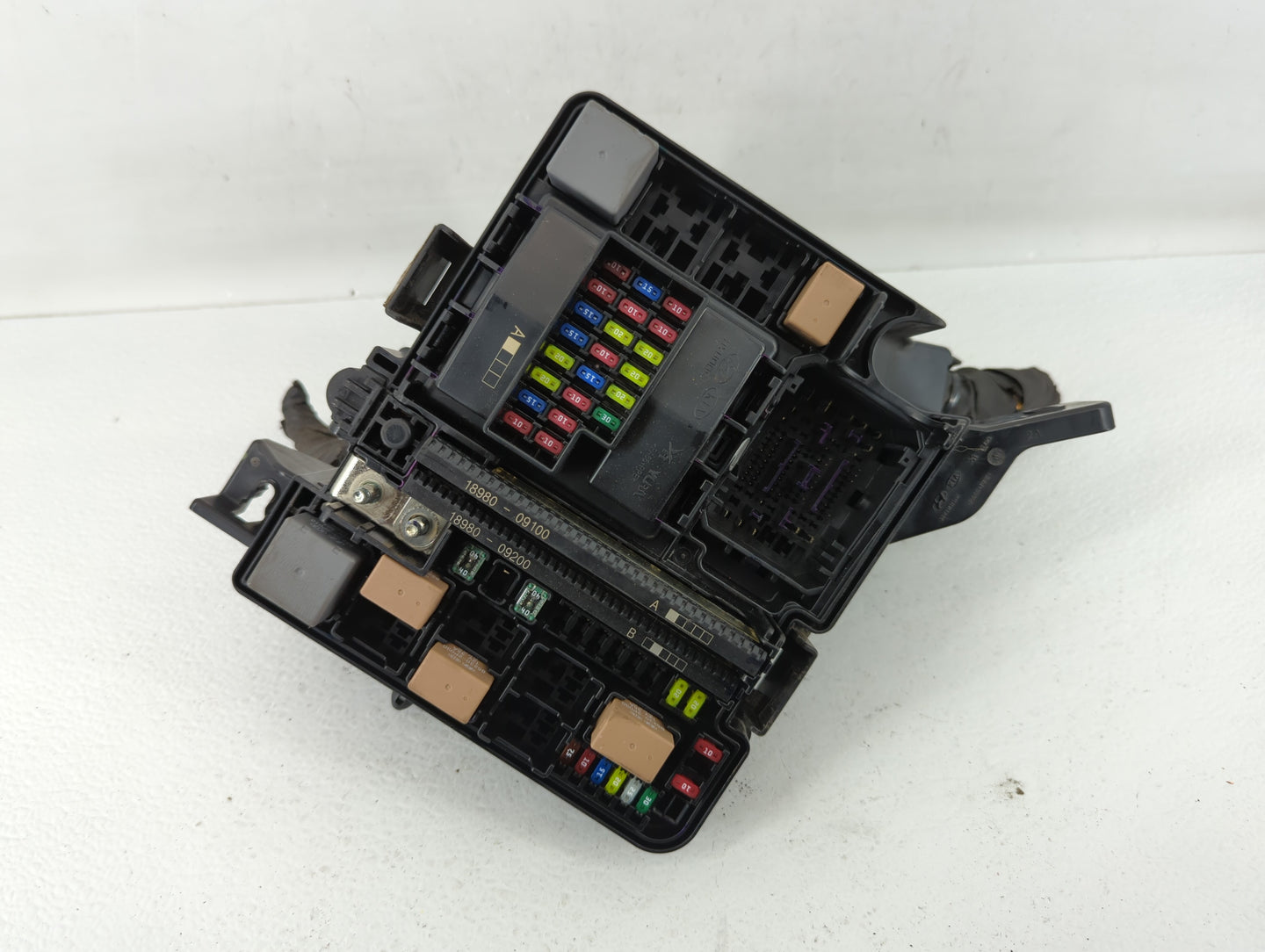 2015 Hyundai Sonata Fusebox Fuse Box Panel Relay Module P/N:91950-C1820 91200-C2010 Fits OEM Used Auto Parts - Oemusedautopa