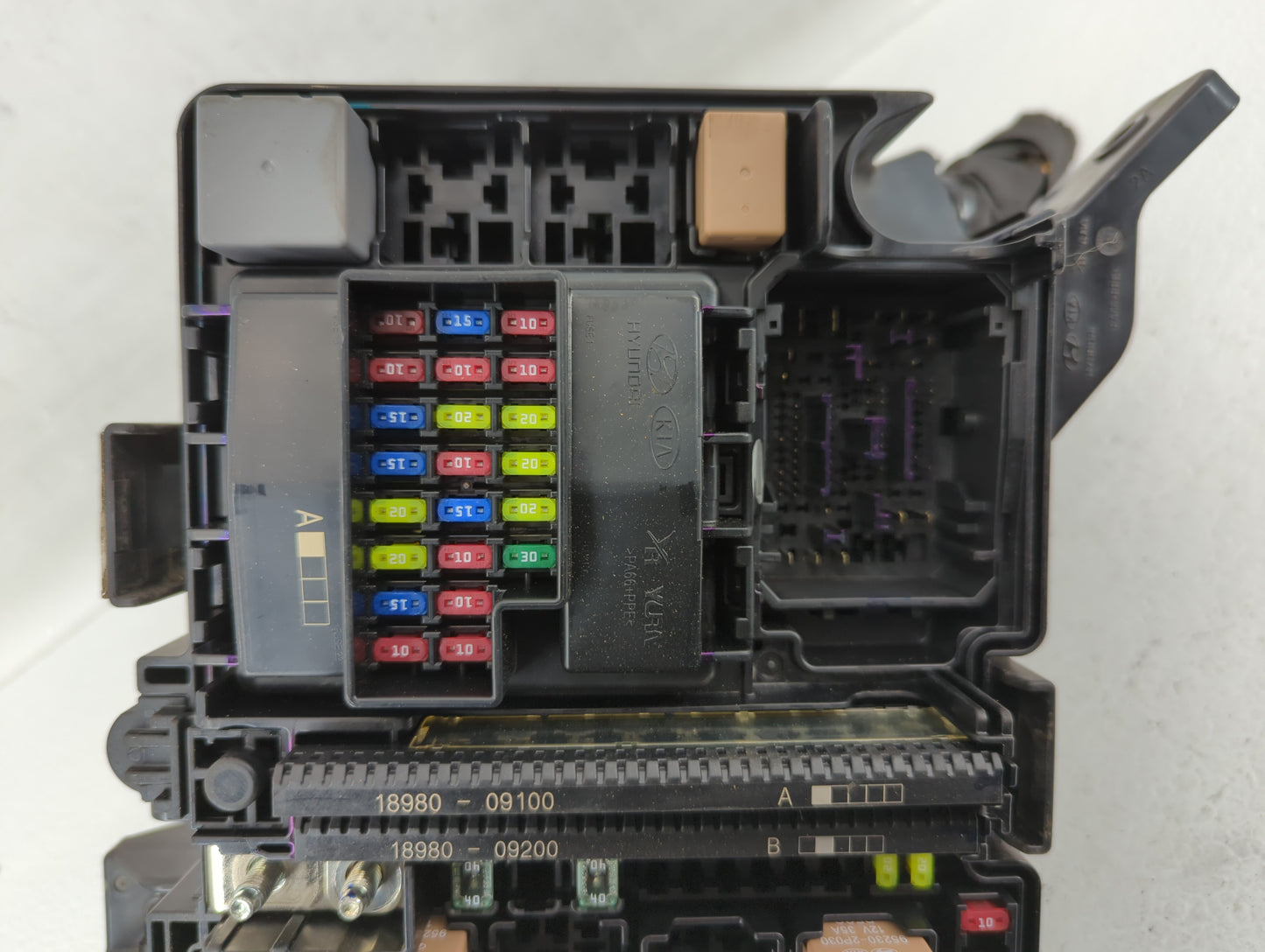 2015 Hyundai Sonata Fusebox Fuse Box Panel Relay Module P/N:91950-C1820 91200-C2010 Fits OEM Used Auto Parts - Oemusedautopa
