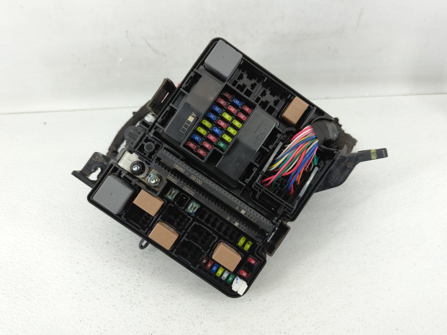 2015 Hyundai Sonata Fusebox Fuse Box Panel Relay Module P/N:91950-C1820 91200-C2010 Fits OEM Used Auto Parts - Oemusedautopa