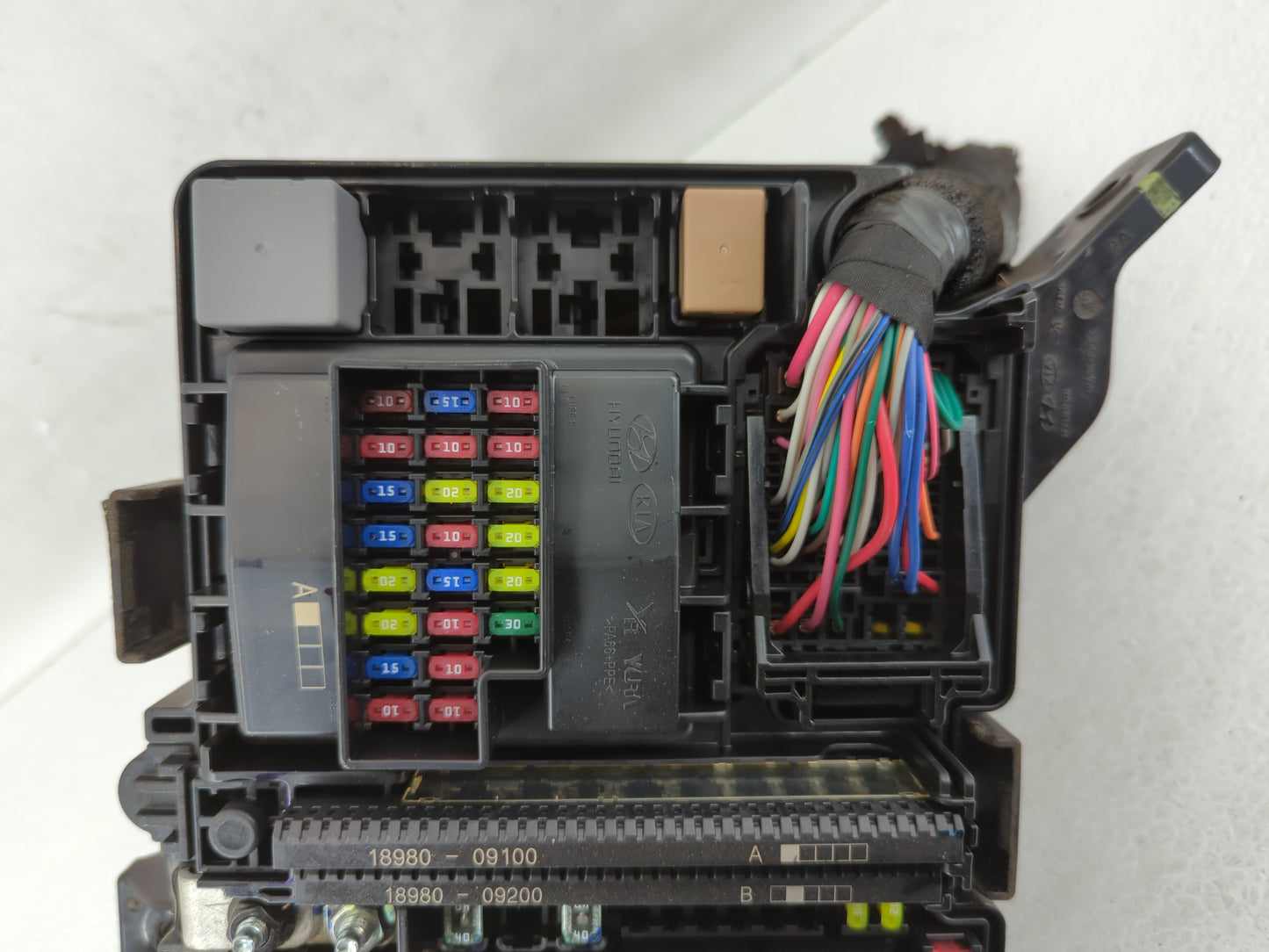 2015 Hyundai Sonata Fusebox Fuse Box Panel Relay Module P/N:91950-C1820 91200-C2010 Fits OEM Used Auto Parts - Oemusedautopa