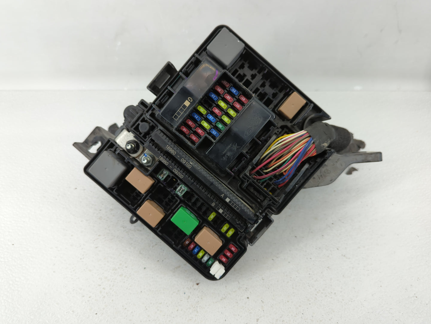 2015 Hyundai Sonata Fusebox Fuse Box Panel Relay Module P/N:91951-C2850 91950-C1820 Fits OEM Used Auto Parts - Oemusedautopa