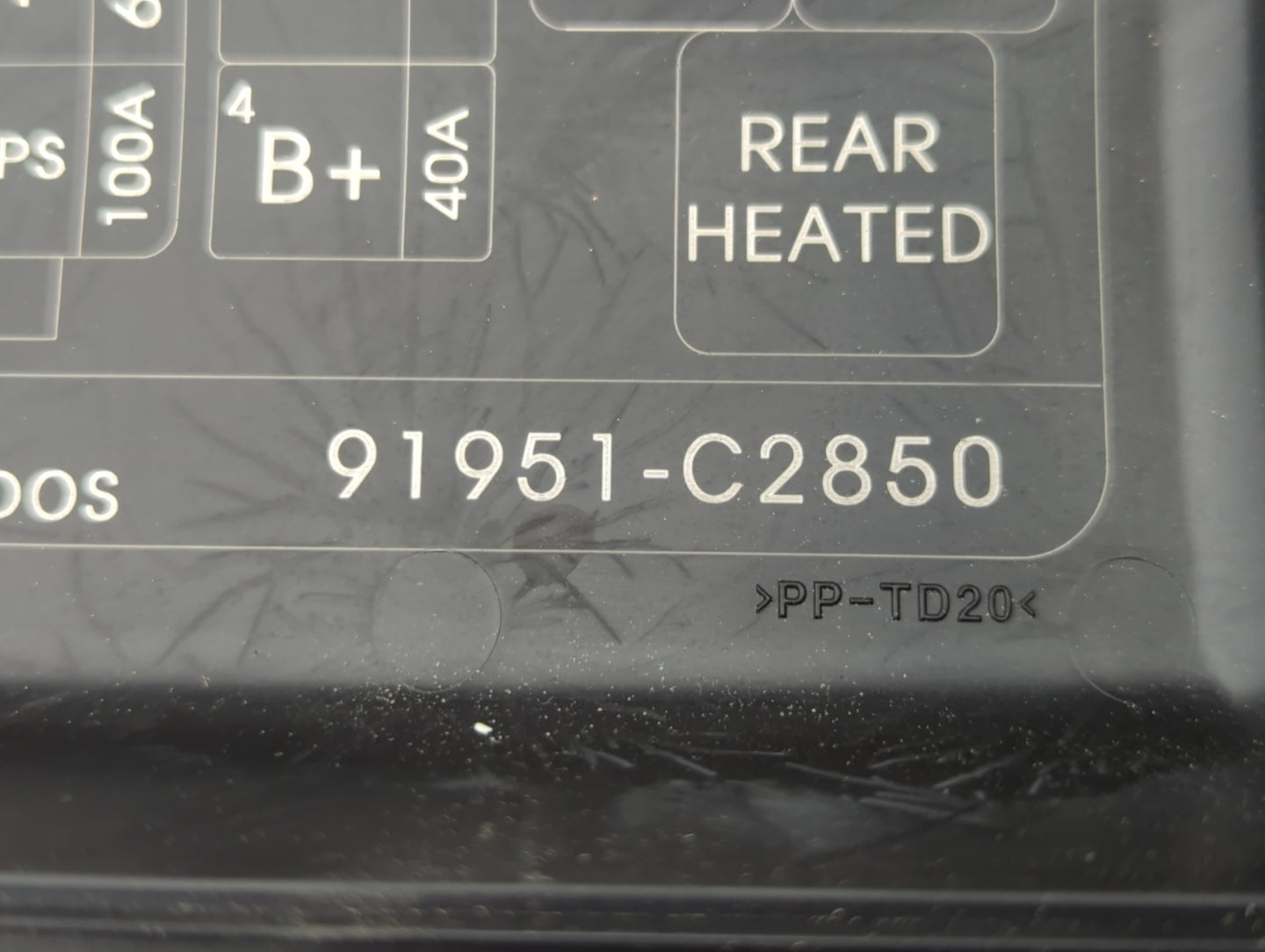 2015 Hyundai Sonata Fusebox Fuse Box Panel Relay Module P/N:91951-C2850 91950-C1820 Fits OEM Used Auto Parts - Oemusedautopa