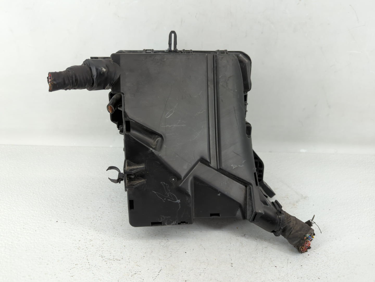 2015 Hyundai Sonata Fusebox Fuse Box Panel Relay Module P/N:91951-C2850 91950-C1820 Fits OEM Used Auto Parts - Oemusedautopa
