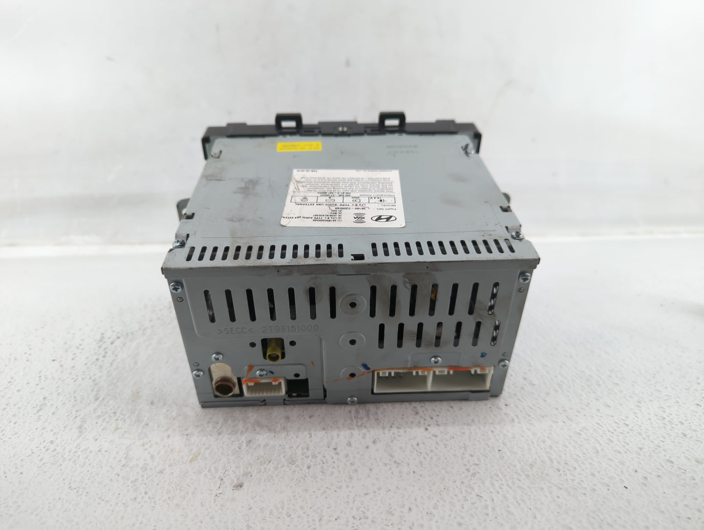 2015-2015 Hyundai Sonata Am Fm Cd Player Radio Receiver - Oemusedautoparts1.com