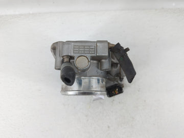 2011-2015 Hyundai Sonata Throttle Body P/N:35100-2G800 Fits Fits 2011 2012 2013 2014 2015 2016 OEM Used Auto Parts
