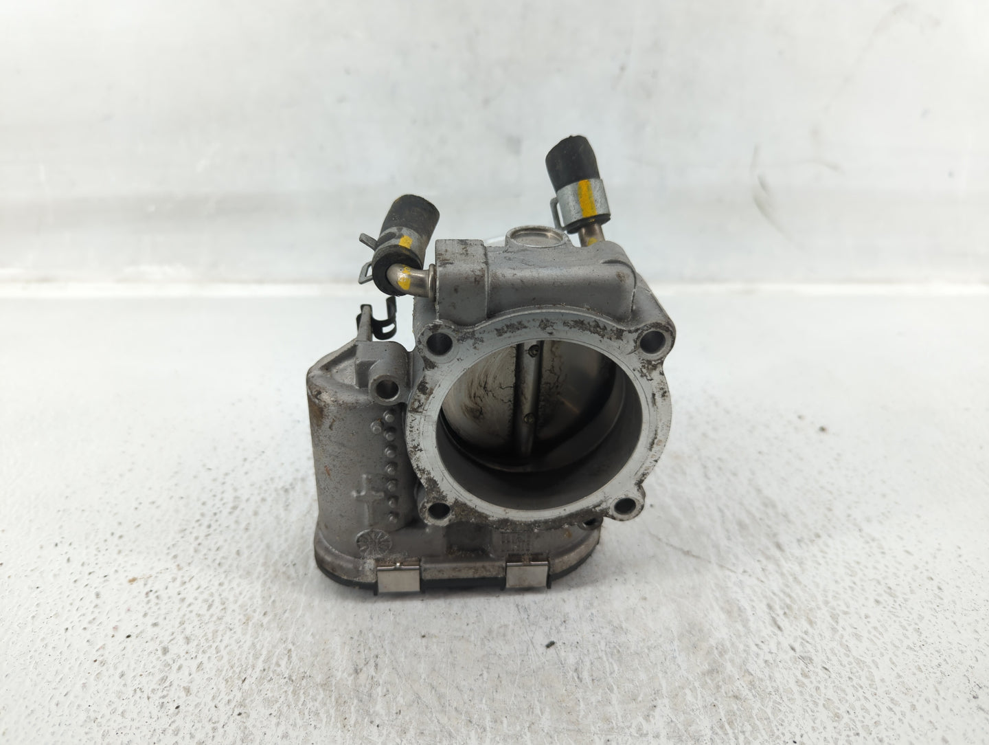 2015-2019 Hyundai Sonata Throttle Body P/N:35100-2G600 Fits Fits 2015 2016 2017 2018 2019 2020 2021 OEM Used Auto Parts - Oe