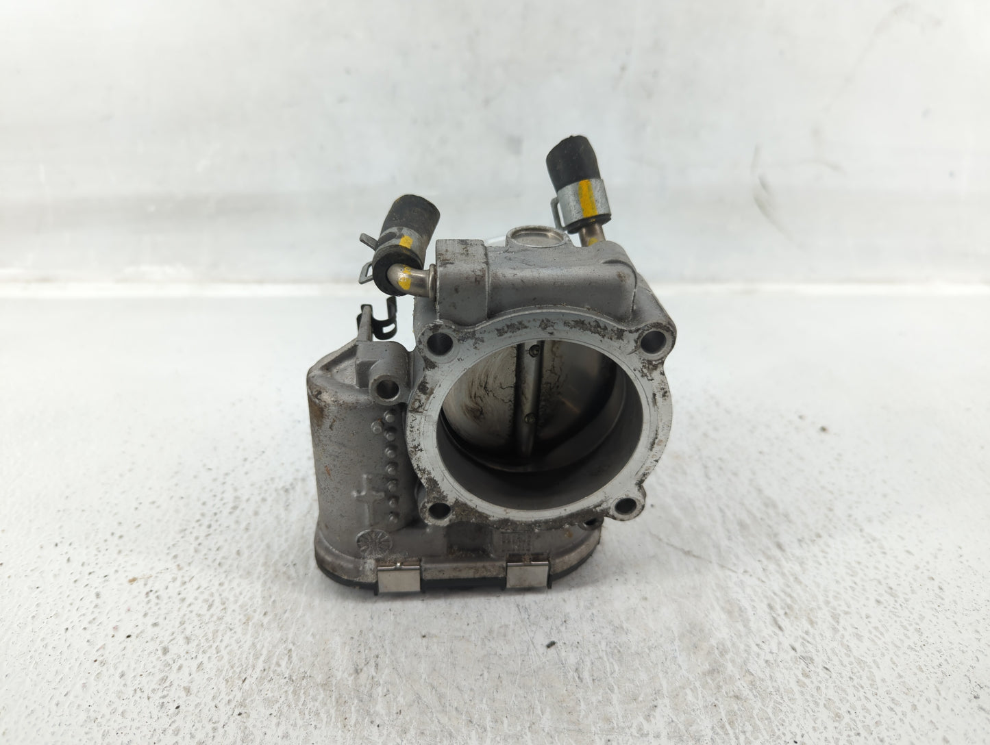 2015-2019 Hyundai Sonata Throttle Body P/N:35100-2G600 Fits Fits 2015 2016 2017 2018 2019 2020 2021 OEM Used Auto Parts - Oe