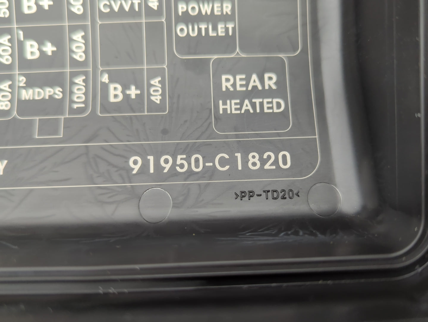 2015 Hyundai Sonata Fusebox Fuse Box Panel Relay Module P/N:91950-C1820 6423-0102 Fits OEM Used Auto Parts - Oemusedautopart