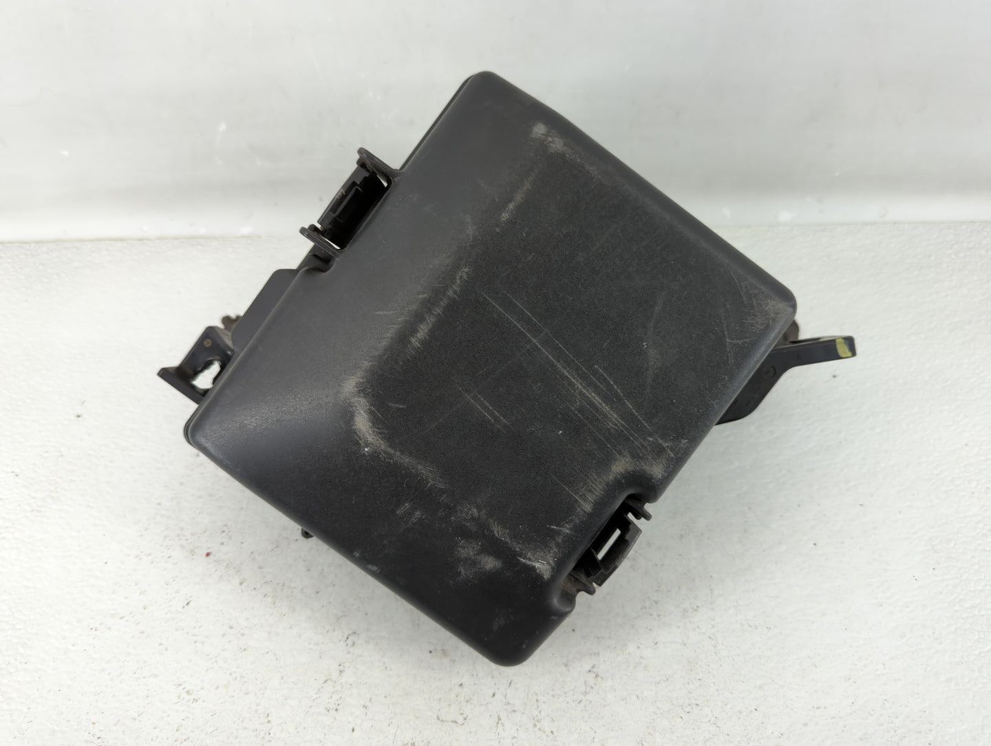 2015 Hyundai Sonata Fusebox Fuse Box Panel Relay Module P/N:91200C2051LA Fits OEM Used Auto Parts - Oemusedautoparts1.com