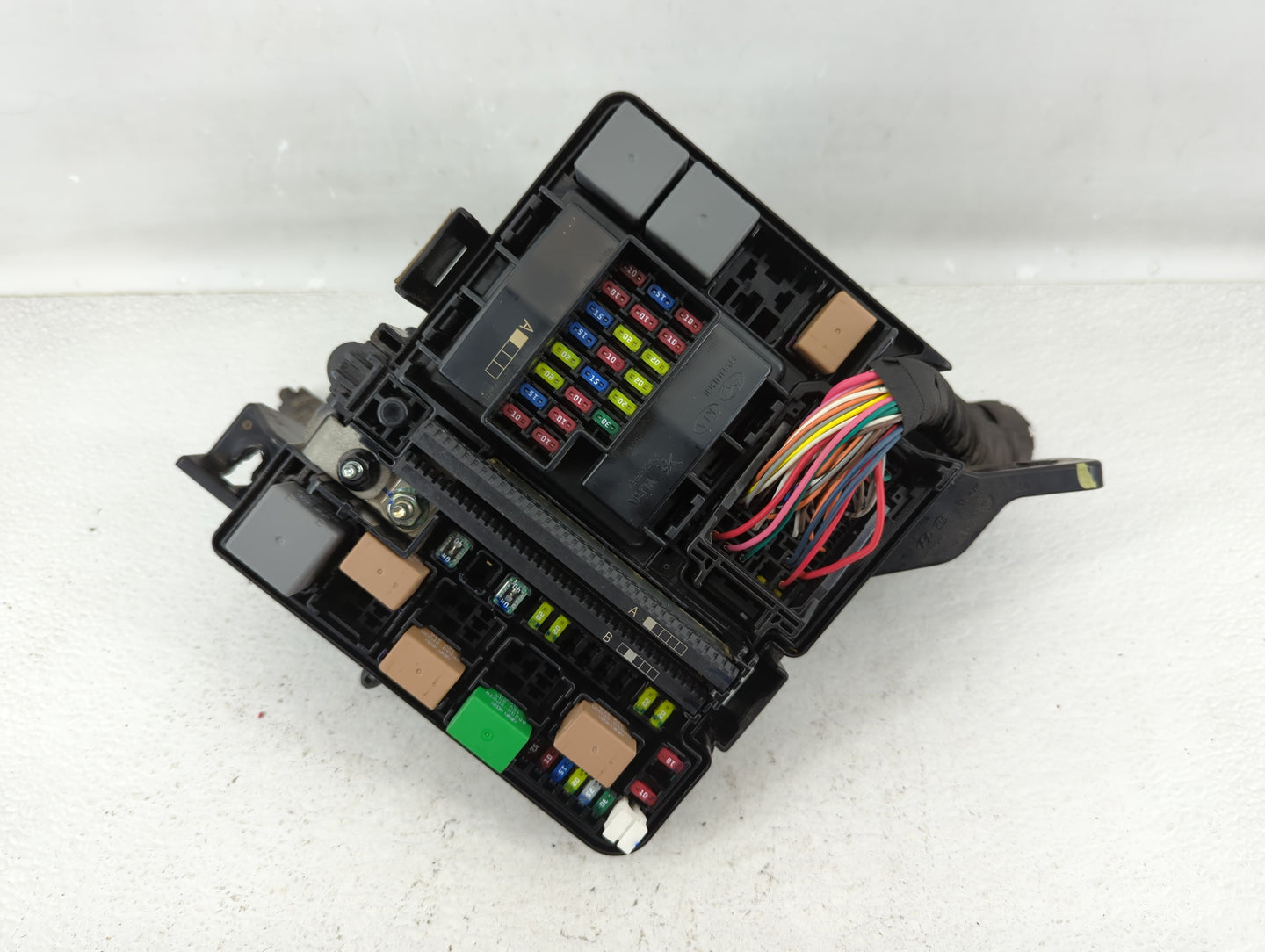 2015 Hyundai Sonata Fusebox Fuse Box Panel Relay Module P/N:91200C2051LA Fits OEM Used Auto Parts - Oemusedautoparts1.com