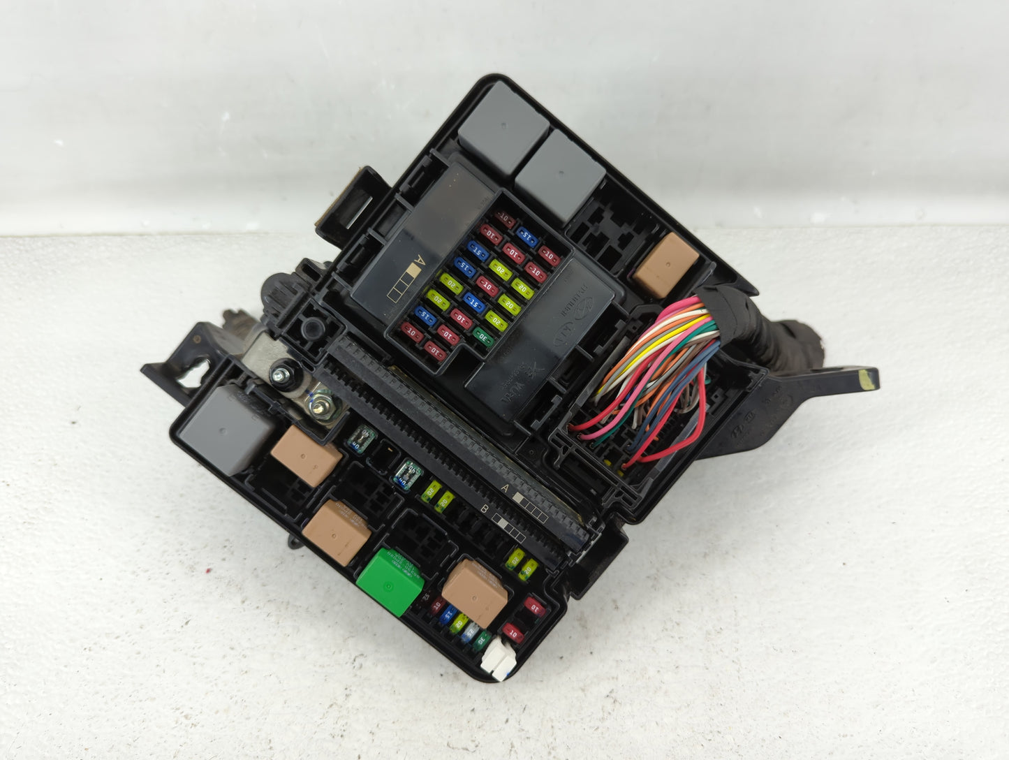 2015 Hyundai Sonata Fusebox Fuse Box Panel Relay Module P/N:91200C2051LA Fits OEM Used Auto Parts - Oemusedautoparts1.com