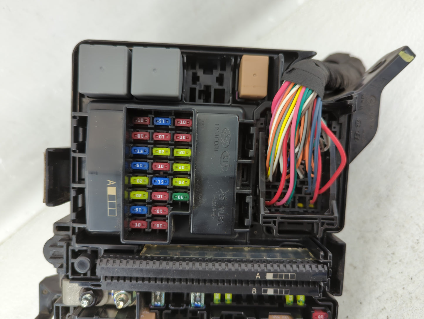 2015 Hyundai Sonata Fusebox Fuse Box Panel Relay Module P/N:91200C2051LA Fits OEM Used Auto Parts - Oemusedautoparts1.com