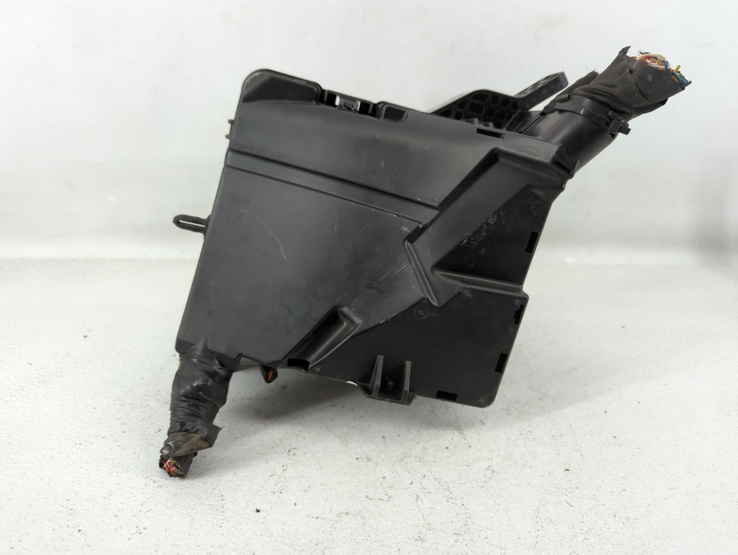 2015 Hyundai Sonata Fusebox Fuse Box Panel Relay Module P/N:91200C2051LA Fits OEM Used Auto Parts - Oemusedautoparts1.com