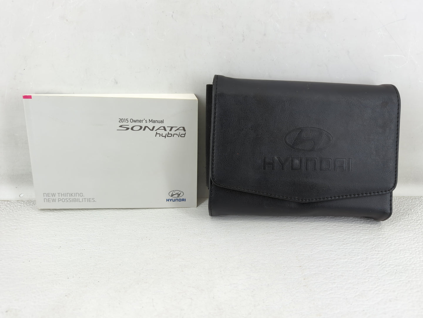 2015 Hyundai Sonata Owners Manual Book Guide P/N:E4R0-EU45F OEM Used Auto Parts - Oemusedautoparts1.com