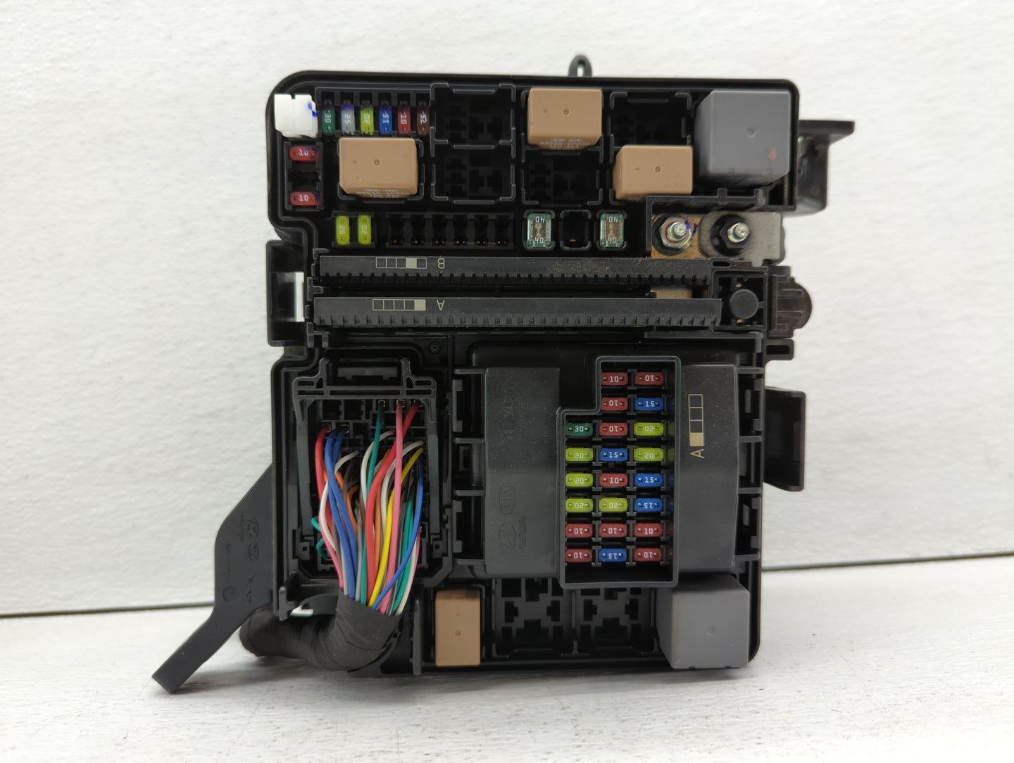 2015 Hyundai Sonata Fusebox Fuse Box Panel Relay Module P/N:6423-0102-7-000 Fits OEM Used Auto Parts - Oemusedautoparts1.com