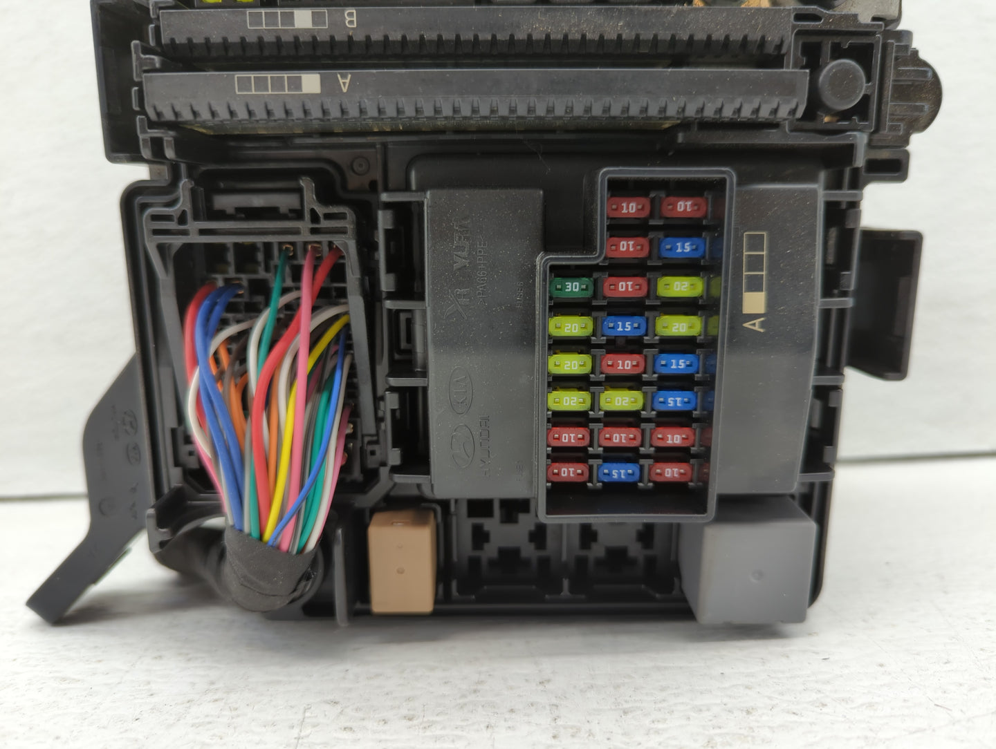 2015 Hyundai Sonata Fusebox Fuse Box Panel Relay Module P/N:6423-0102-7-000 Fits OEM Used Auto Parts - Oemusedautoparts1.com