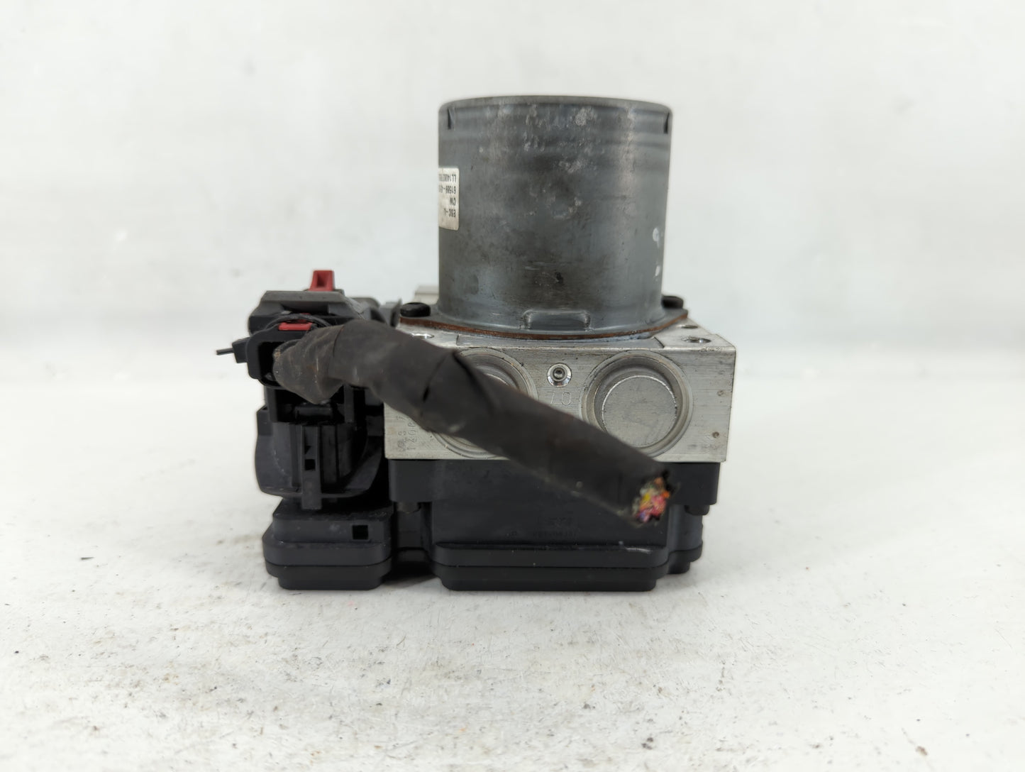 2015 Hyundai Sonata ABS Pump Control Module Replacement P/N:C2589-20500 58920-C2200 Fits OEM Used Auto Parts - Oemusedautopa