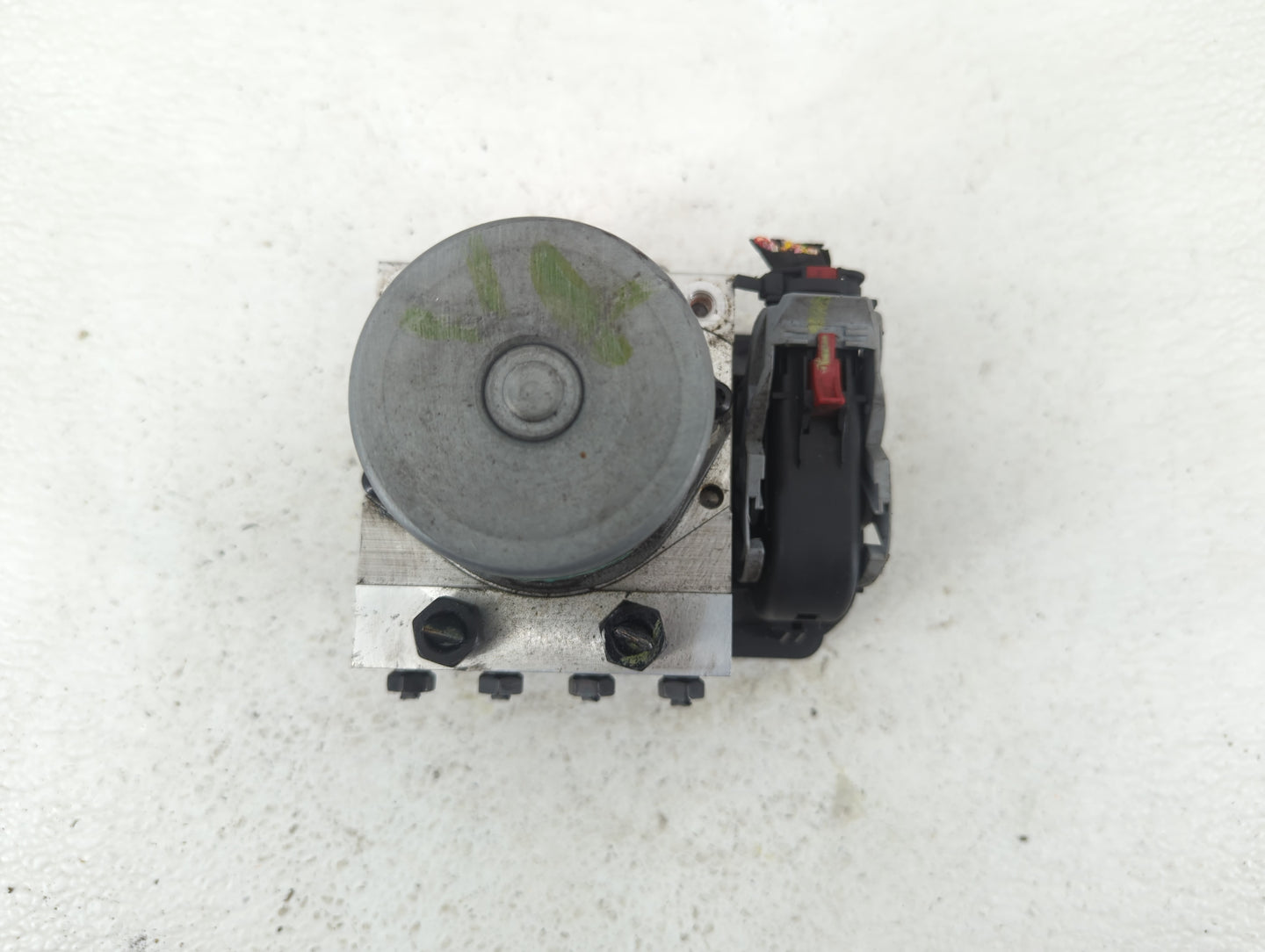 2015 Hyundai Sonata ABS Pump Control Module Replacement P/N:58920-C2200 C2589-20500 Fits OEM Used Auto Parts - Oemusedautopa