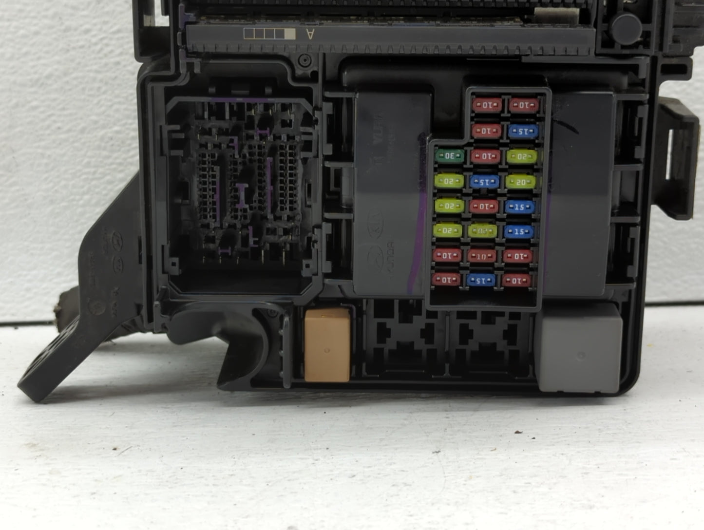 2015 Hyundai Sonata Fusebox Fuse Box Panel Relay Module P/N:91950-C1820 6423-0102-7-000 Fits OEM Used Auto Parts - Oemusedau