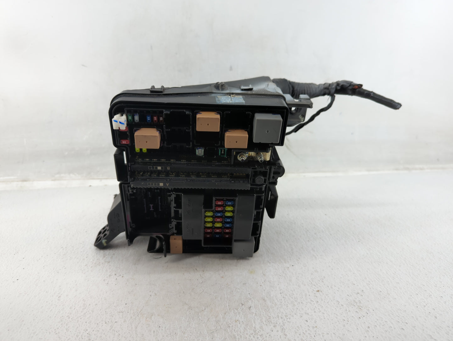2015 Hyundai Sonata Fusebox Fuse Box Panel Relay Module P/N:91200C20 10LA Fits OEM Used Auto Parts - Oemusedautoparts1.com