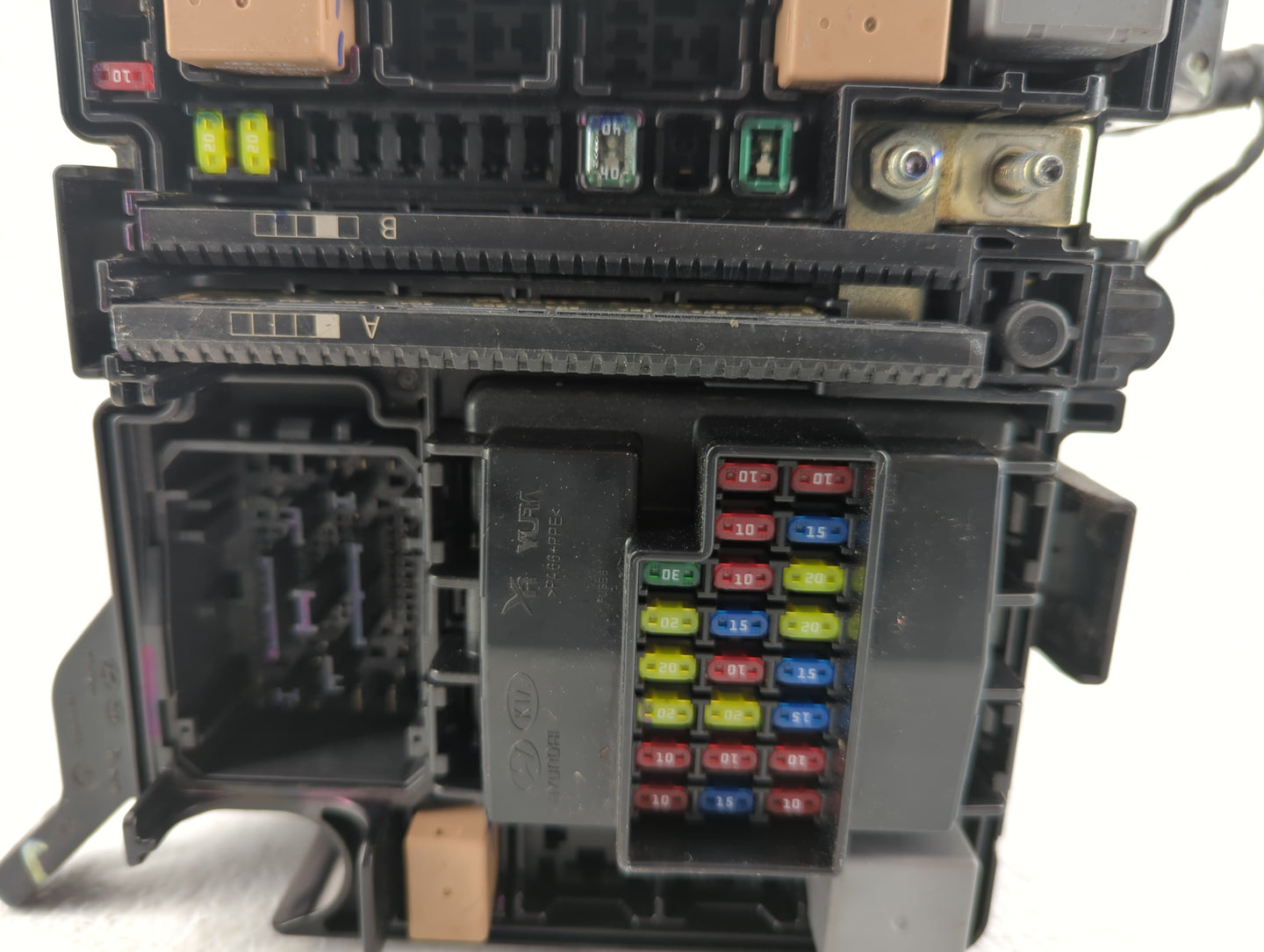 2015 Hyundai Sonata Fusebox Fuse Box Panel Relay Module P/N:91200C20 10LA Fits OEM Used Auto Parts - Oemusedautoparts1.com
