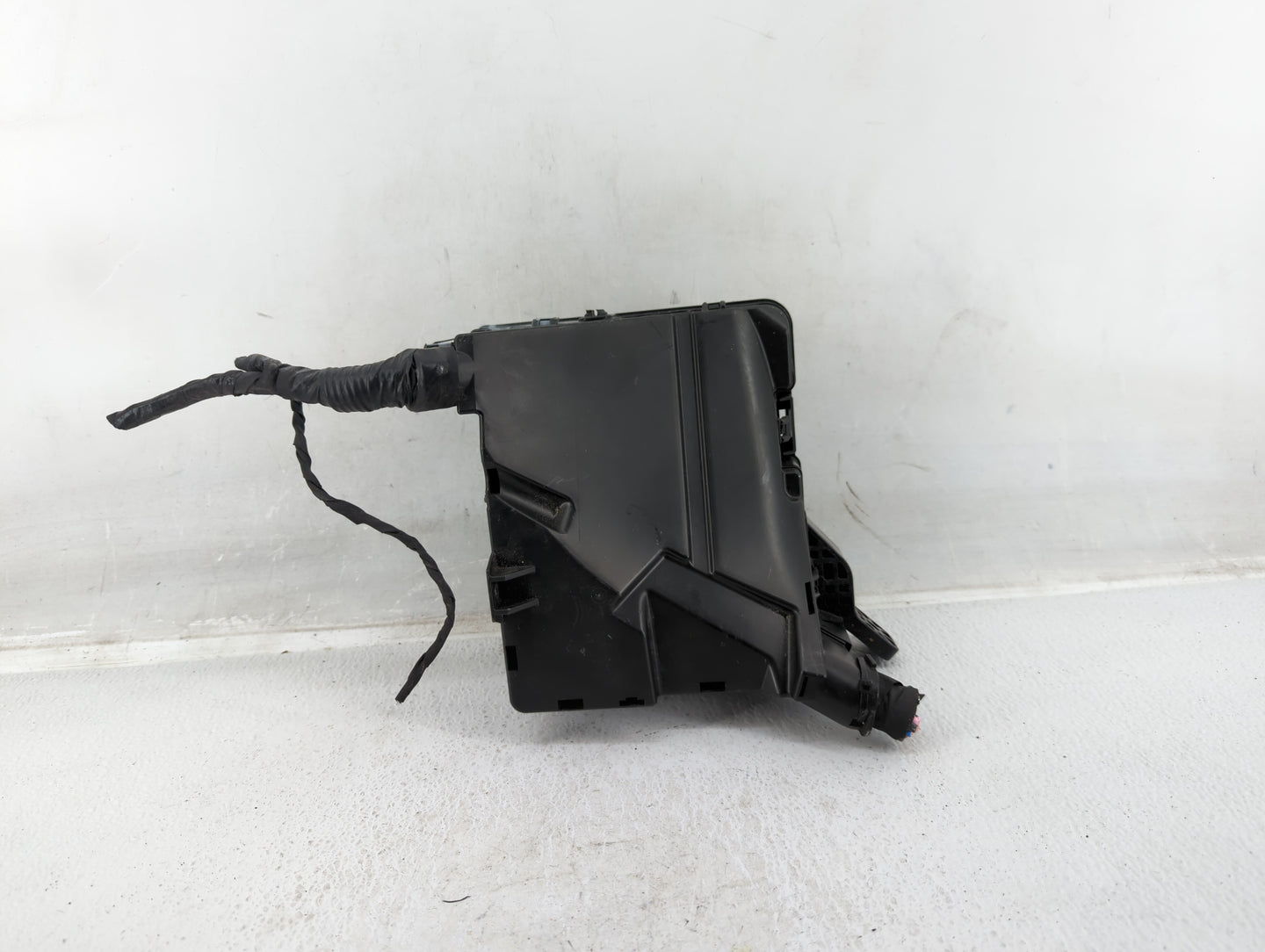 2015 Hyundai Sonata Fusebox Fuse Box Panel Relay Module P/N:91200C20 10LA Fits OEM Used Auto Parts - Oemusedautoparts1.com