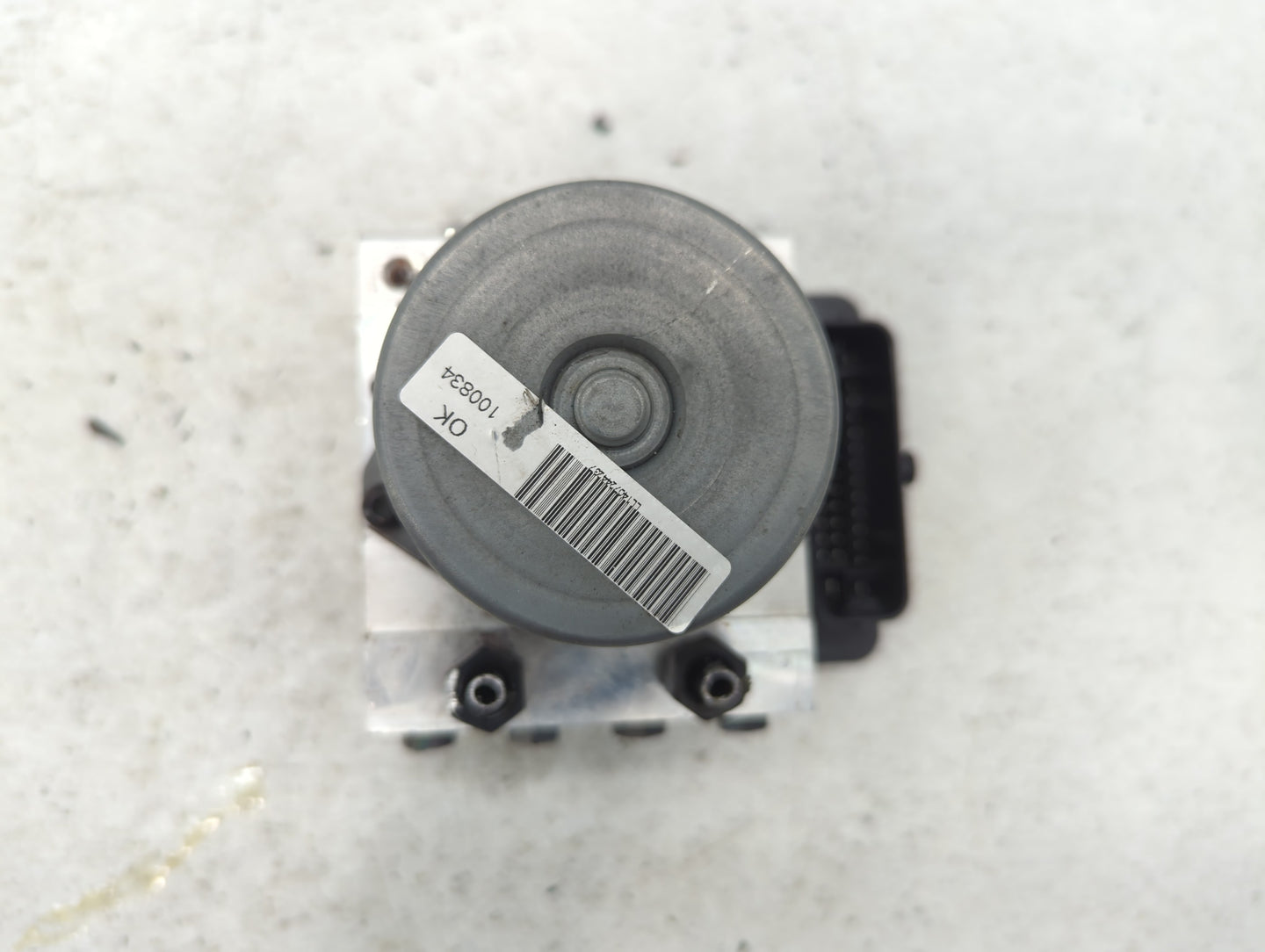 2015 Hyundai Sonata ABS Pump Control Module Replacement P/N:58920-C2200 Fits OEM Used Auto Parts - Oemusedautoparts1.com