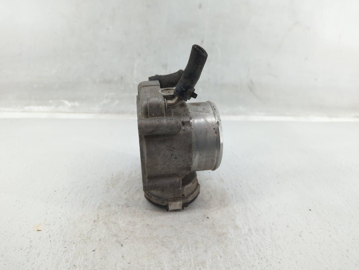 2015-2019 Hyundai Sonata Throttle Body P/N:0 280 750 618 35100-2G600 Fits Fits 2015 2016 2017 2018 2019 2020 2021 OEM Used A