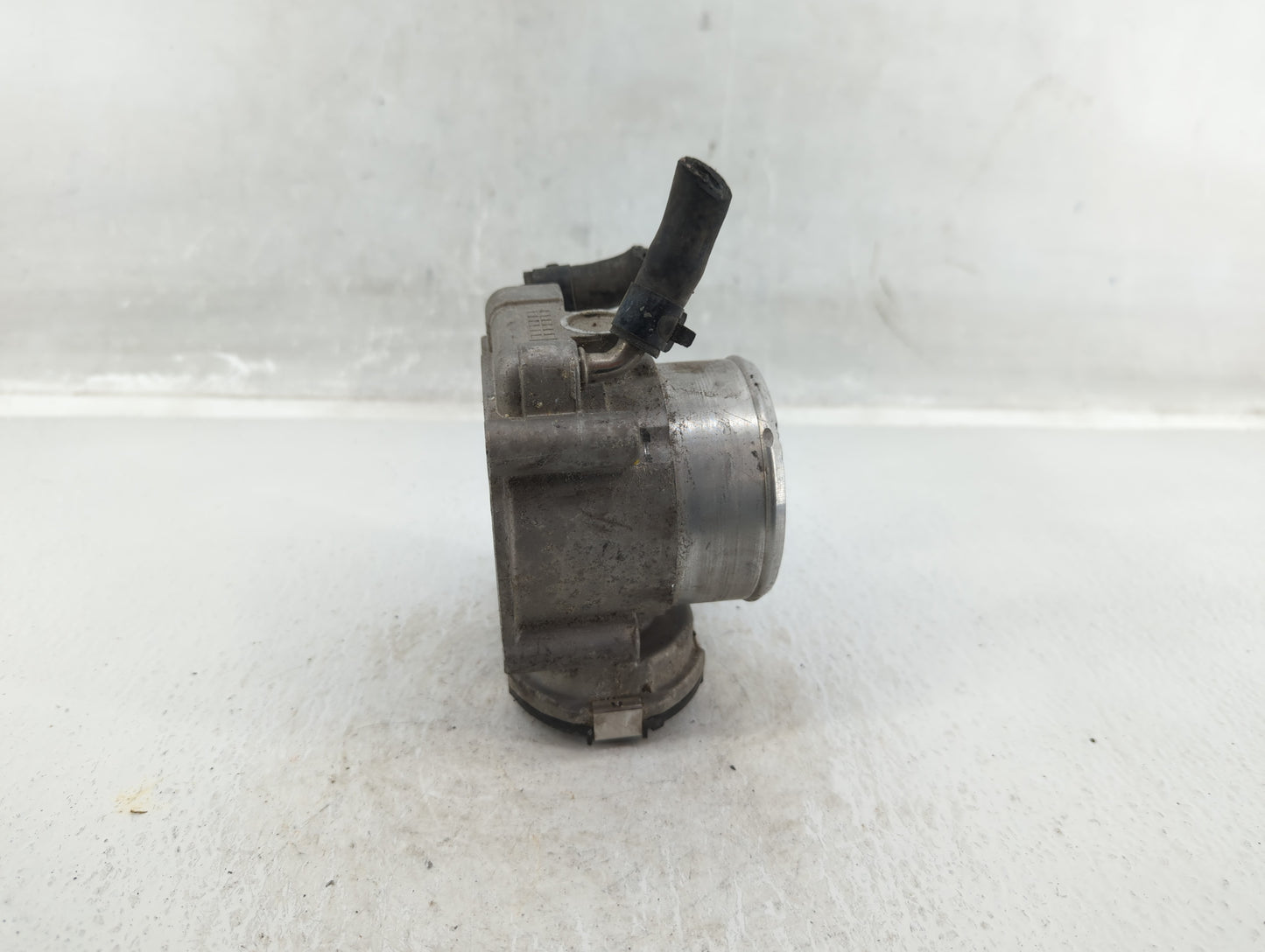 2015-2019 Hyundai Sonata Throttle Body P/N:0 280 750 618 35100-2G600 Fits Fits 2015 2016 2017 2018 2019 2020 2021 OEM Used A