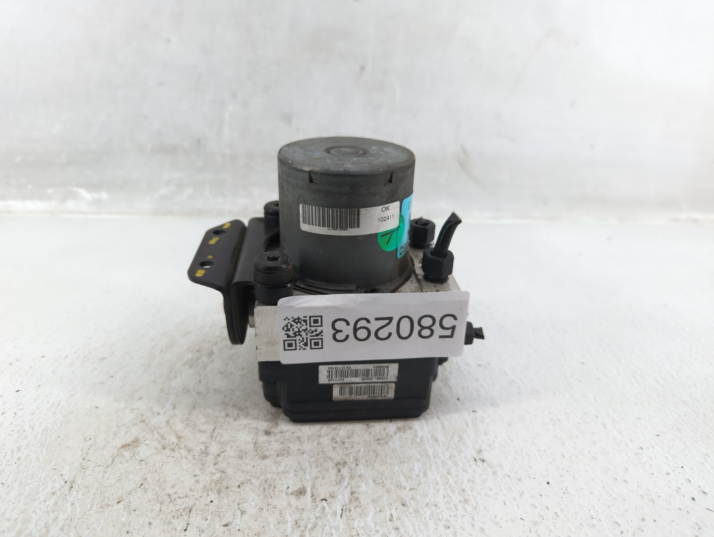 2015 Hyundai Sonata ABS Pump Control Module Replacement P/N:61589-45100 Fits OEM Used Auto Parts - Oemusedautoparts1.com